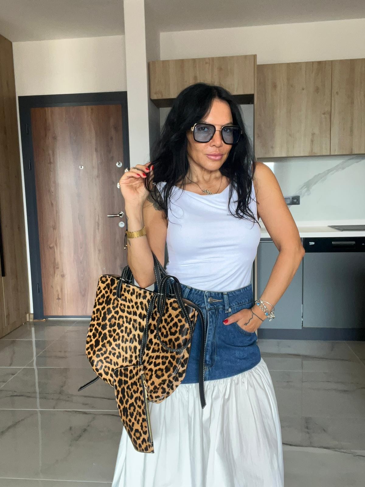Orta Boy Leopar Marka Model Çanta 