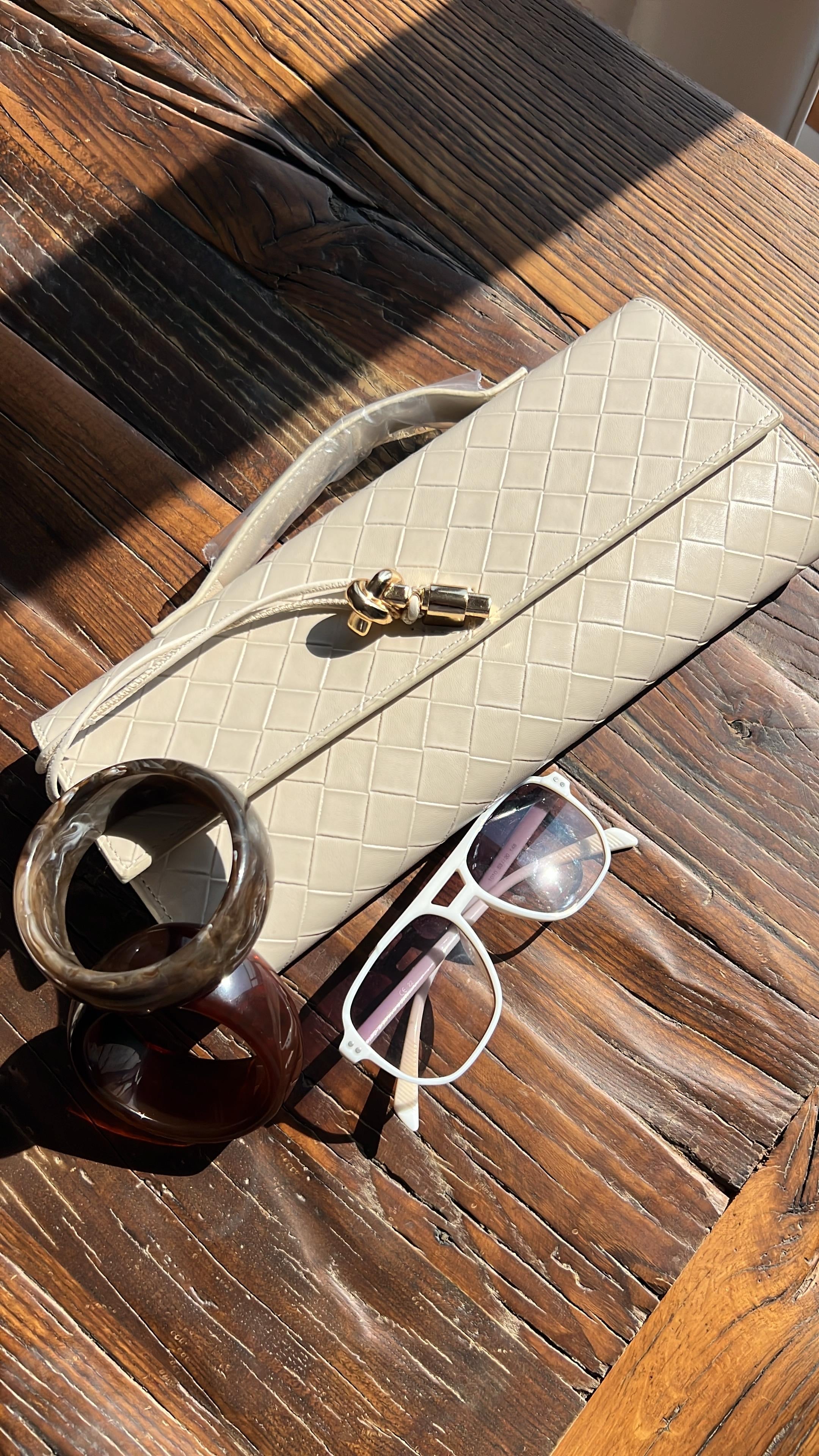 Marka Model Kapitoneli Clutch Çanta