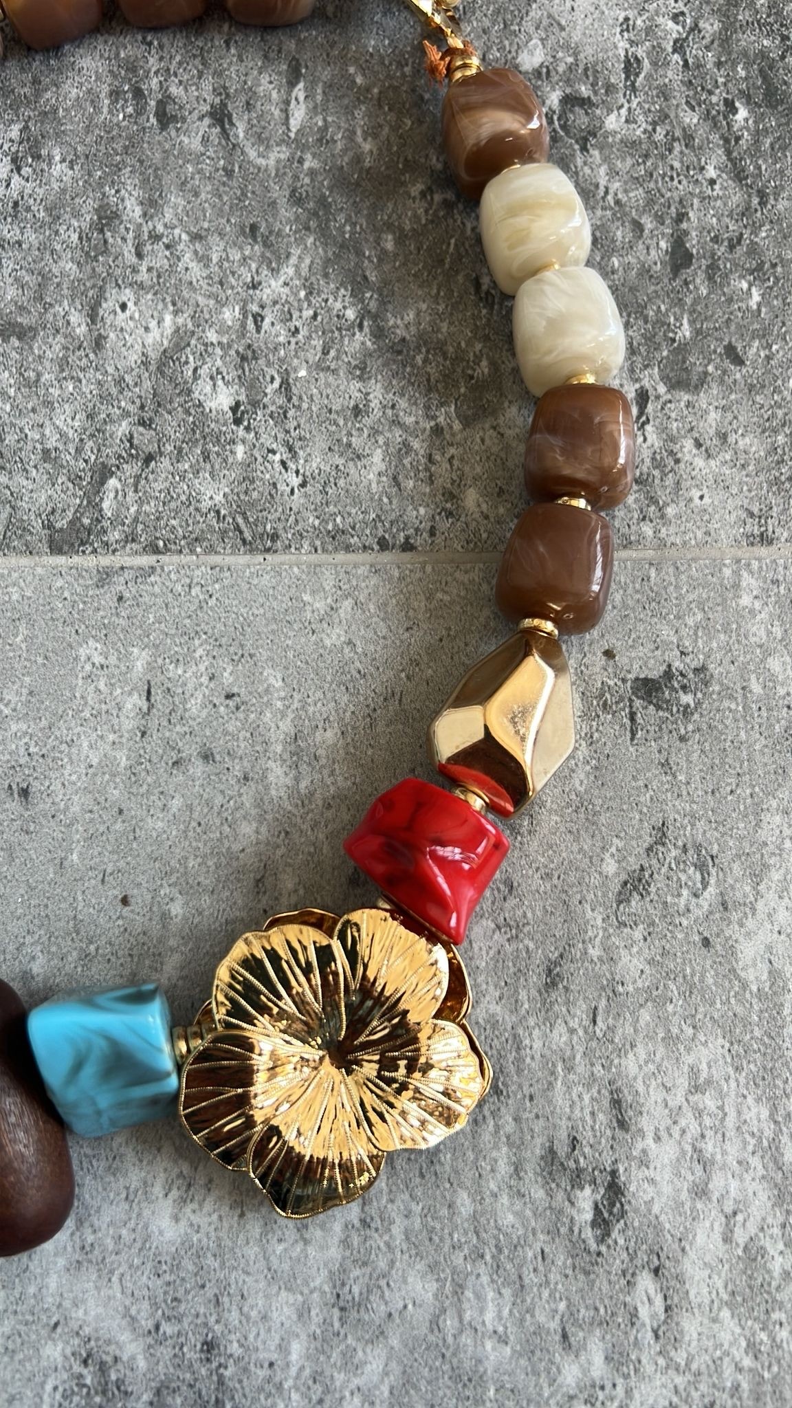 Zr Çok Renkli Taş Boncuk Kolye 
