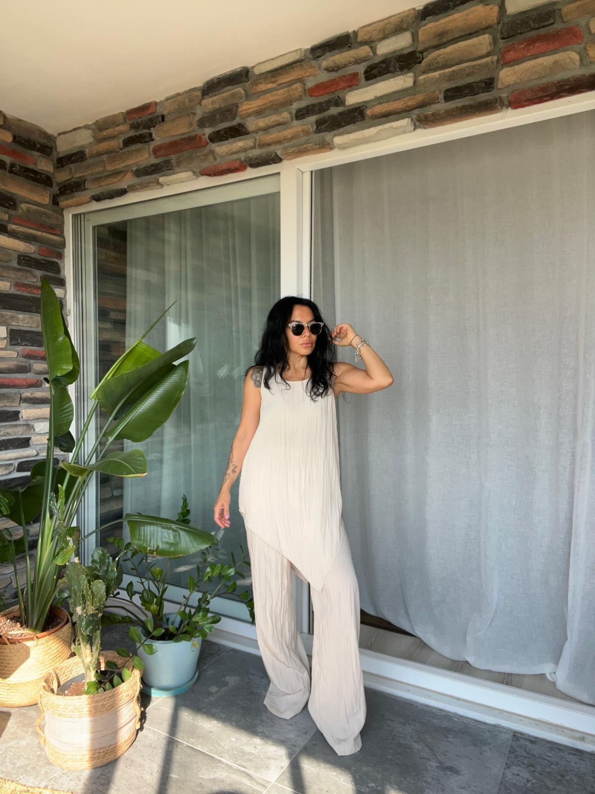 Krinkıl Kumaş Asimetrik Bluz Pantolon Takım  - Krem