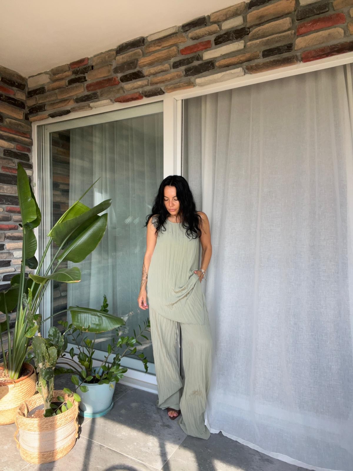 Krinkıl Kumaş Asimetrik Bluz Pantolon Takım  - Mint Yeşili