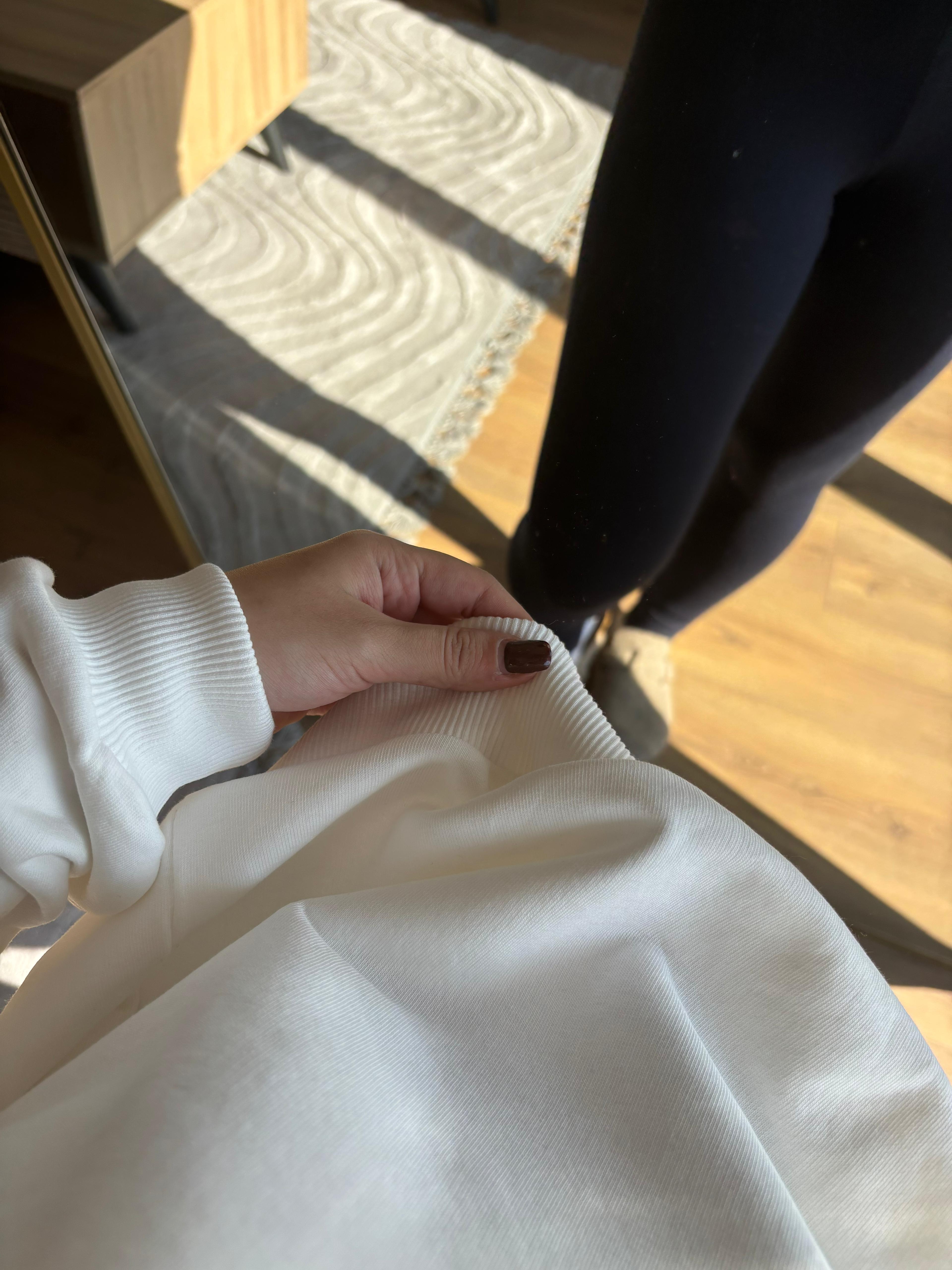 Alo Beyaz Sweatshirt