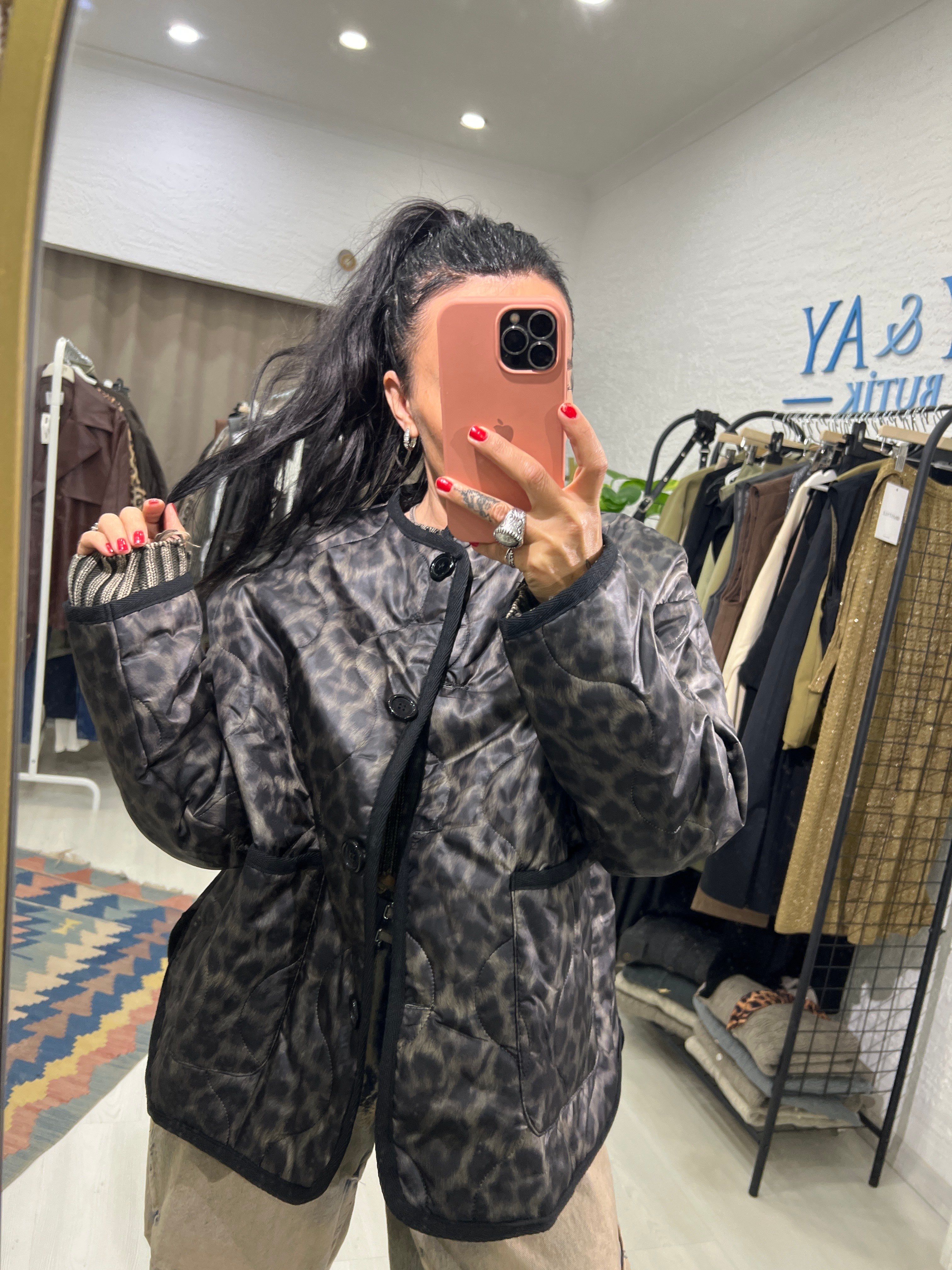 Kapitone Leopar Ceket 