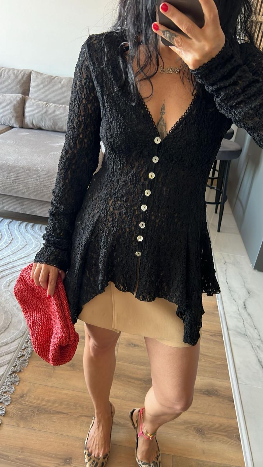 Düğmeli Peplum Dantel Hırka