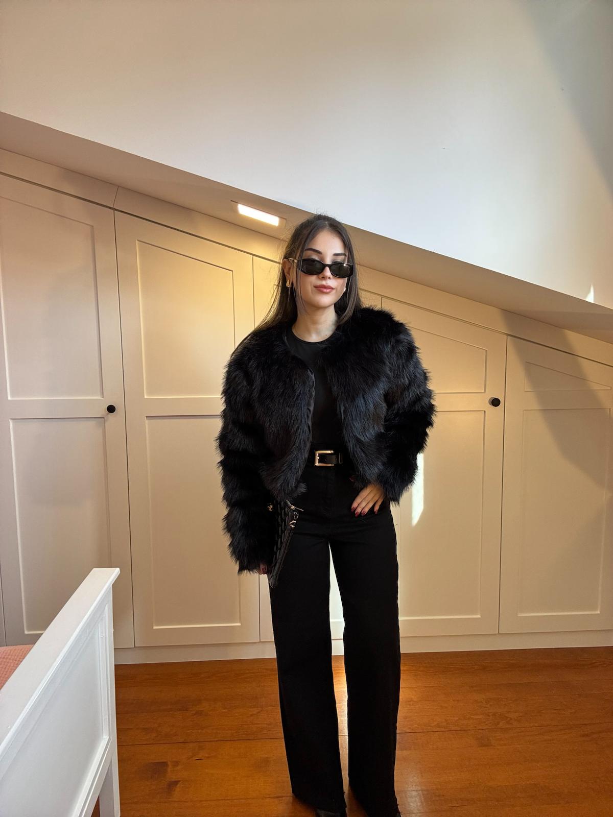 Kemerli Siyah Düz Kesim Likralı Jean 