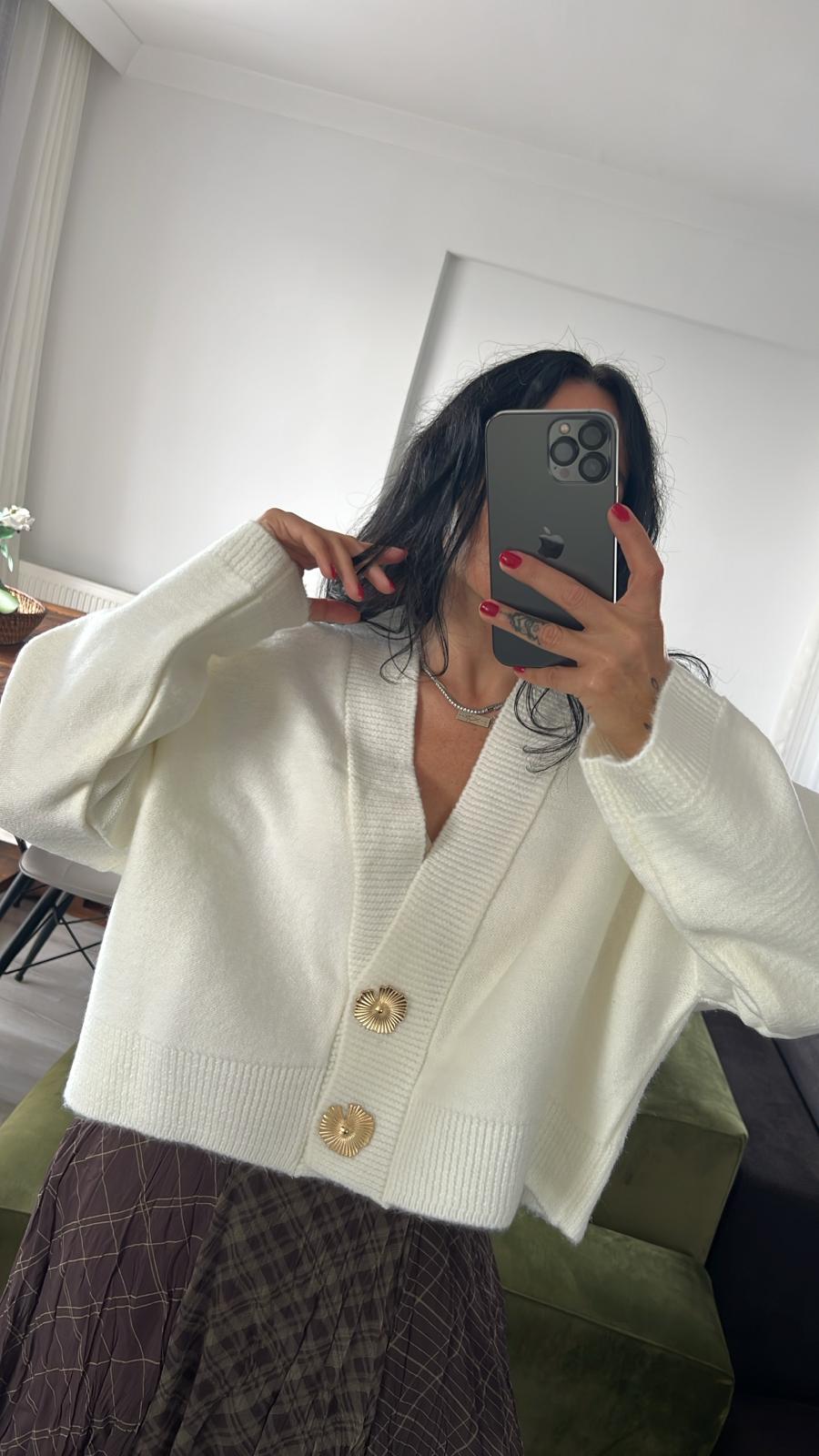 Ekru Düğme Detaylı Triko Hırka 