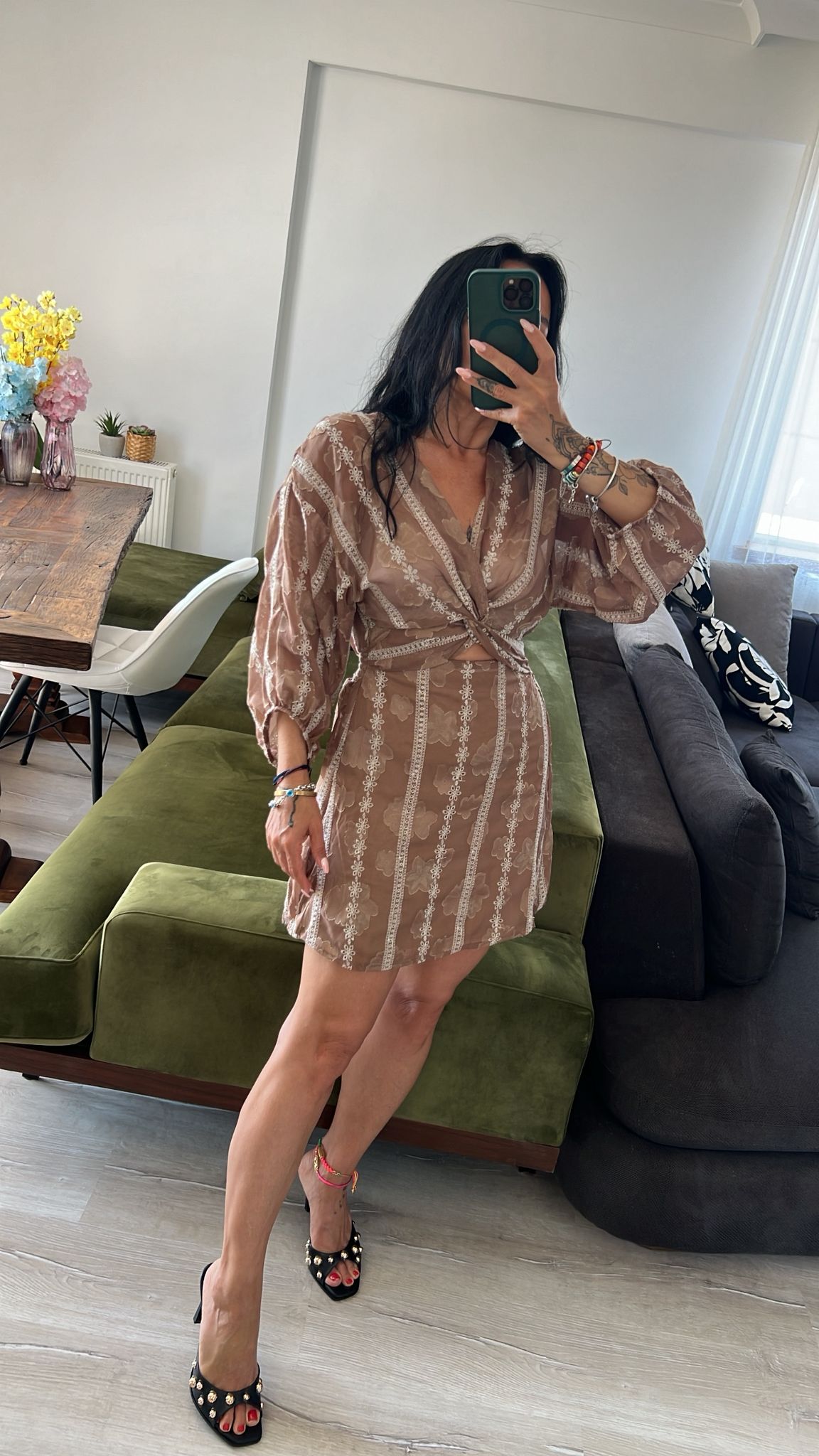 Ön Düğümlü İşlemeli Elbise