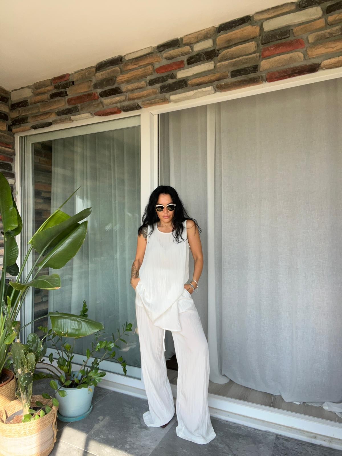 Krinkıl Kumaş Asimetrik Bluz Pantolon Takım  - Beyaz