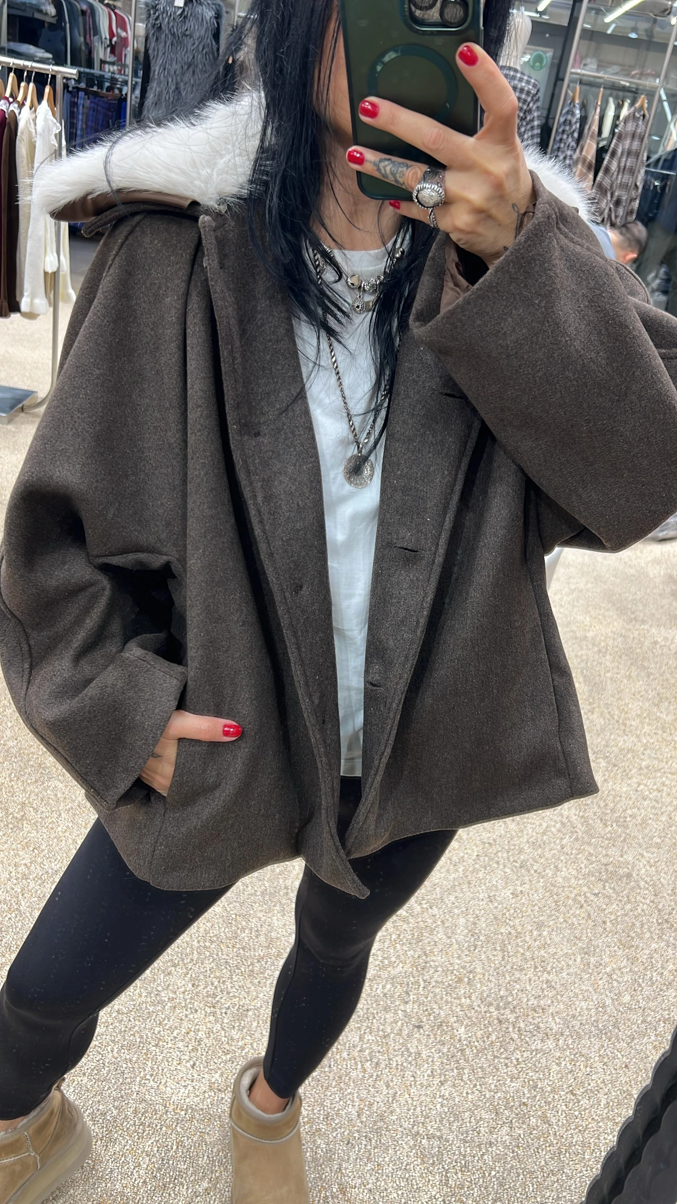 ZR Yakası Kürklü Kaşe Kaban