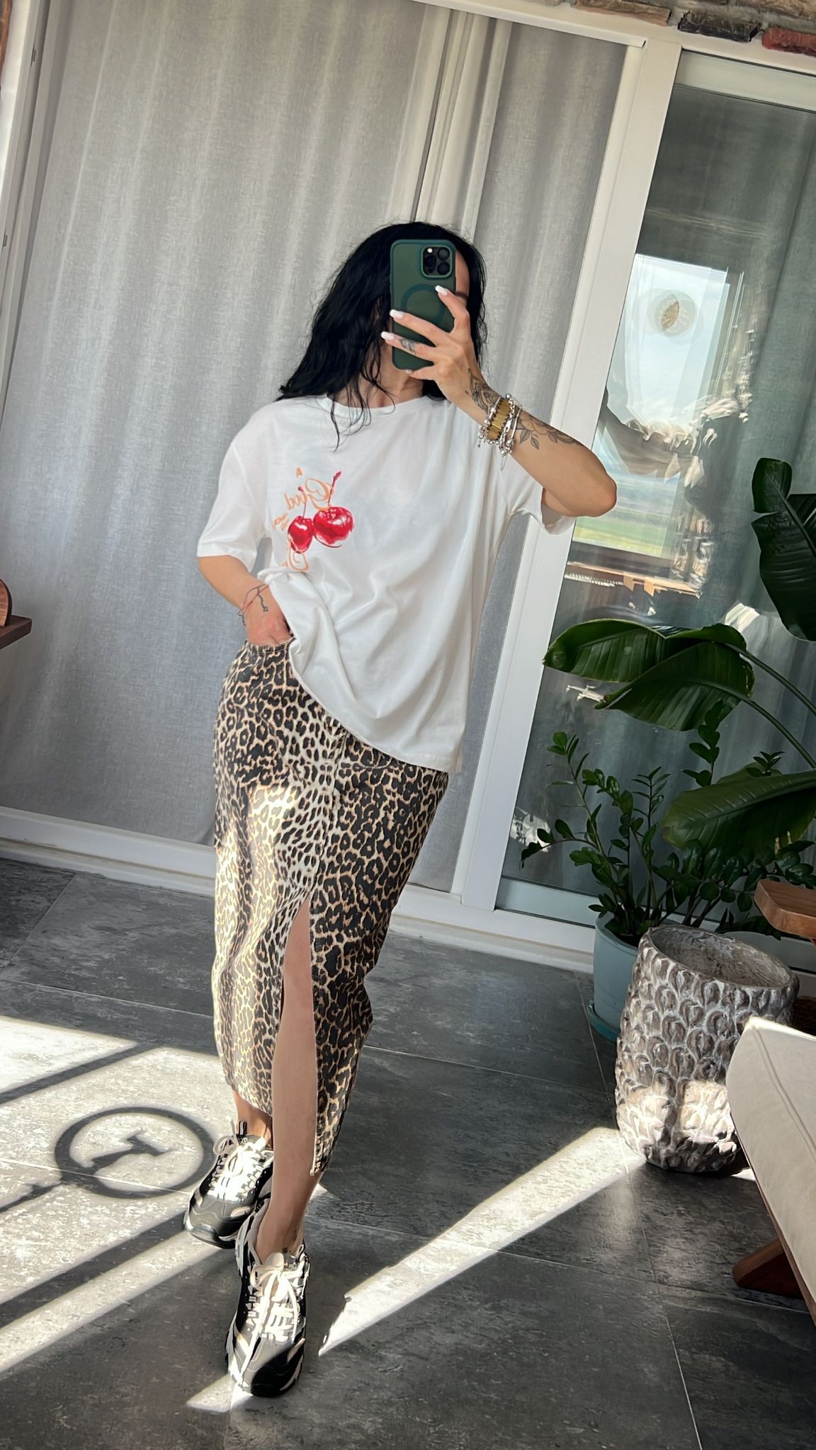 Önü Yırtmaçlı Leopar Denim Etek