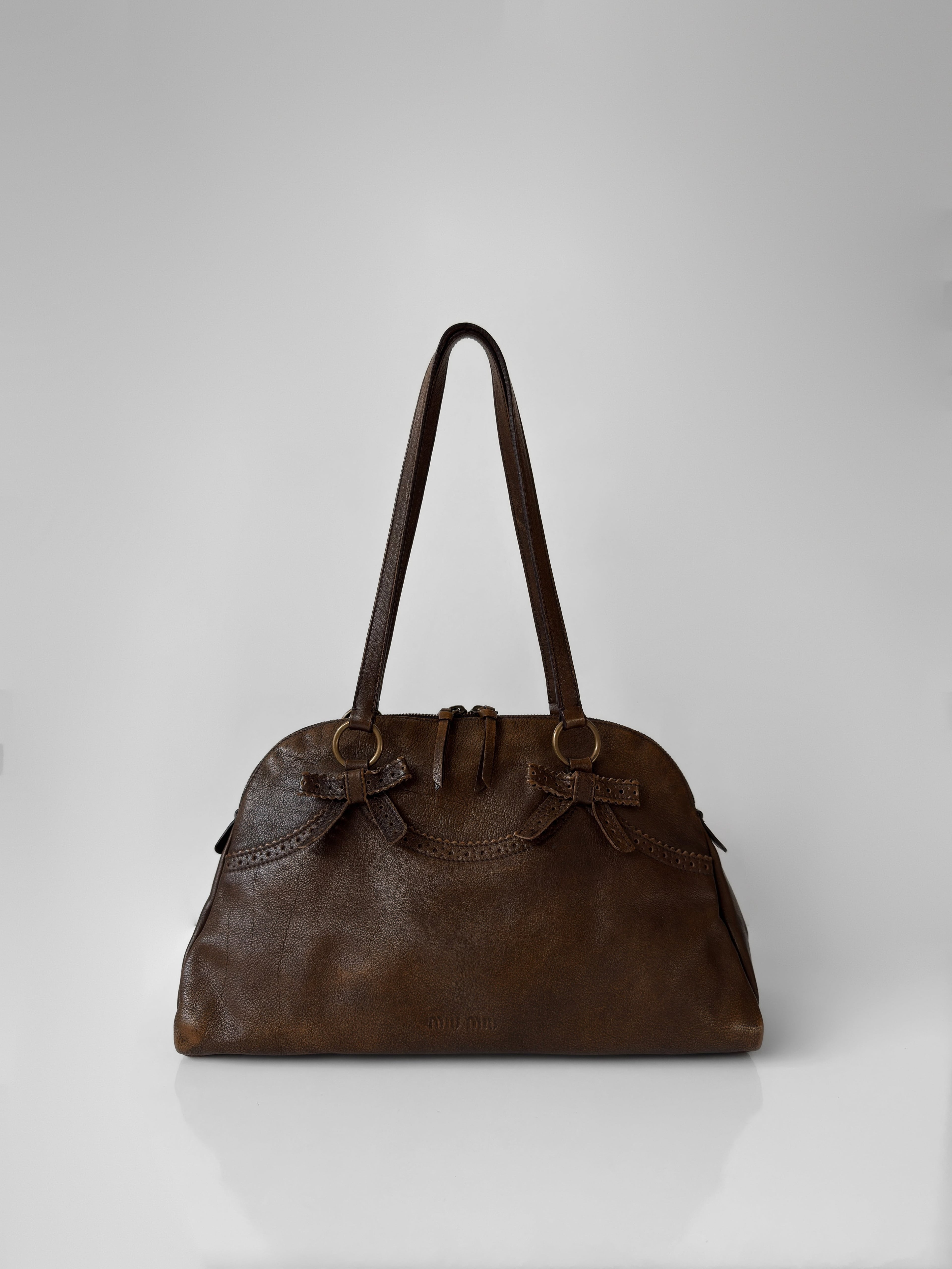 Miu Miu Bow Detailed Distressed Deri Çanta