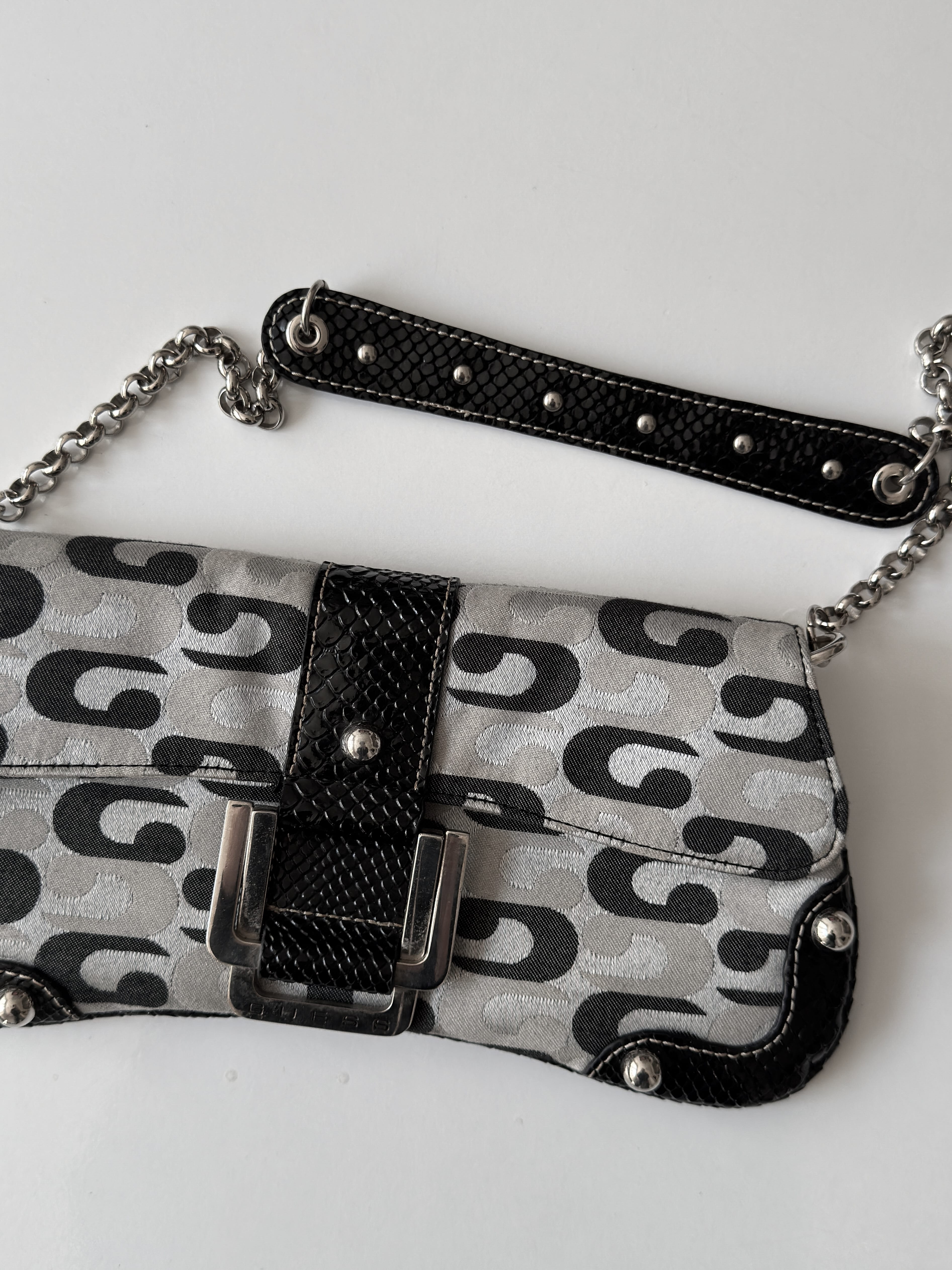Guess Baget Çanta