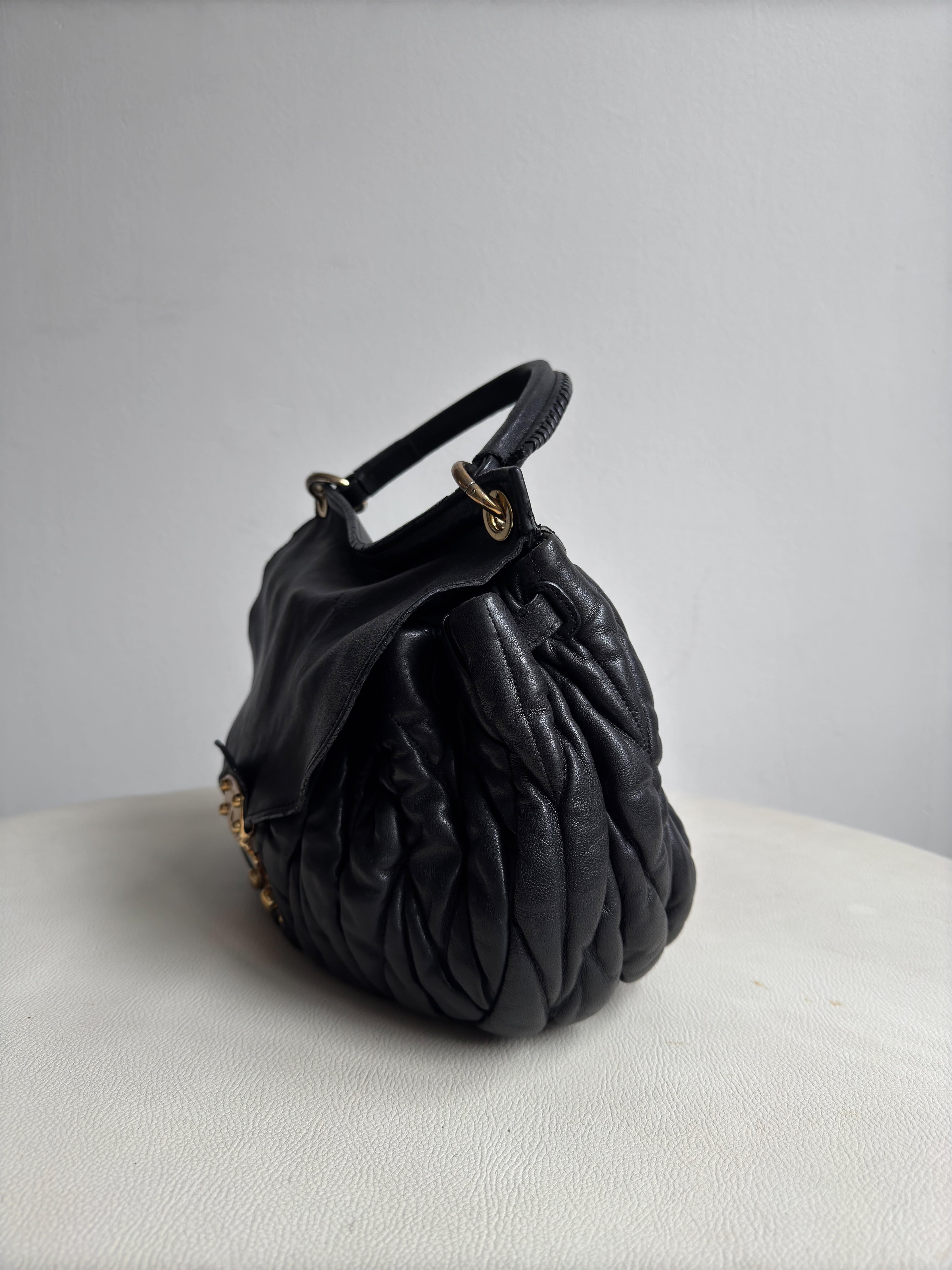 Miu Miu Snap Hobo Çanta