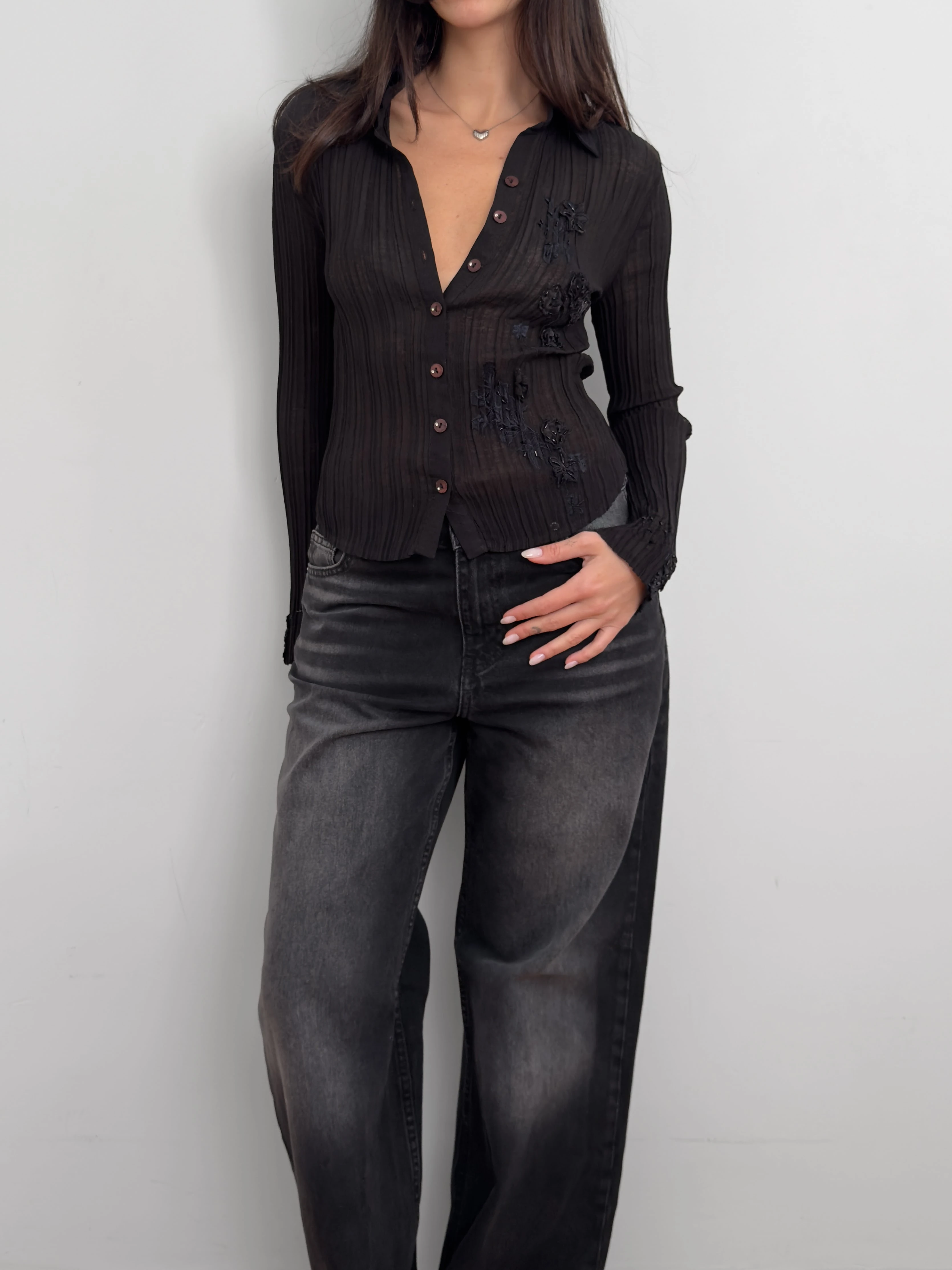 İşlemeli Şifon Gömlek