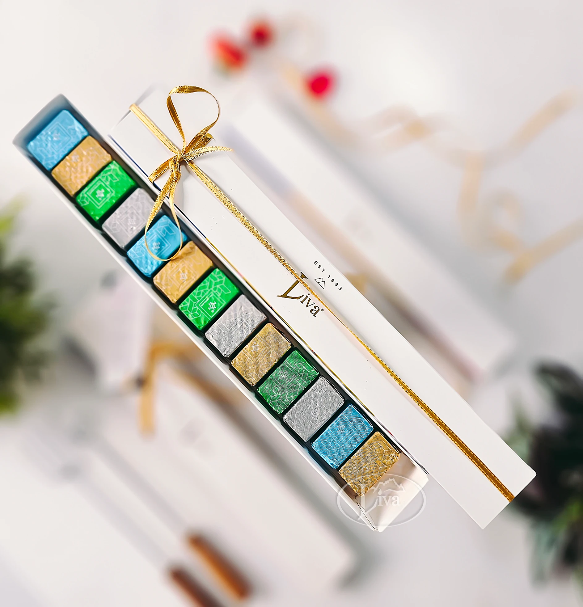 İnce Yaldızlı Çikolata Kutusu 13'lü