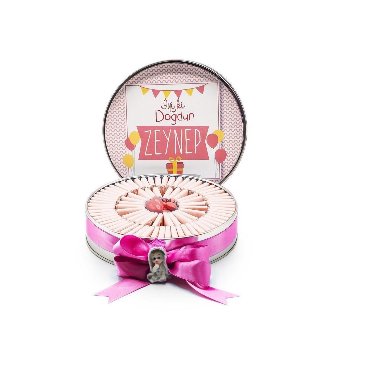 Kız Bebek Çikolatası Metal Yuvarlak Kutu Pembe Balon Baskılı (80 Adet Napoliten Çikolata)