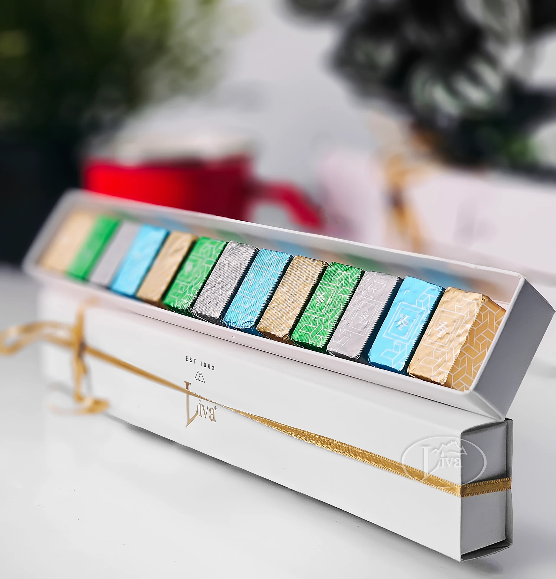 İnce Yaldızlı Çikolata Kutusu 13'lü