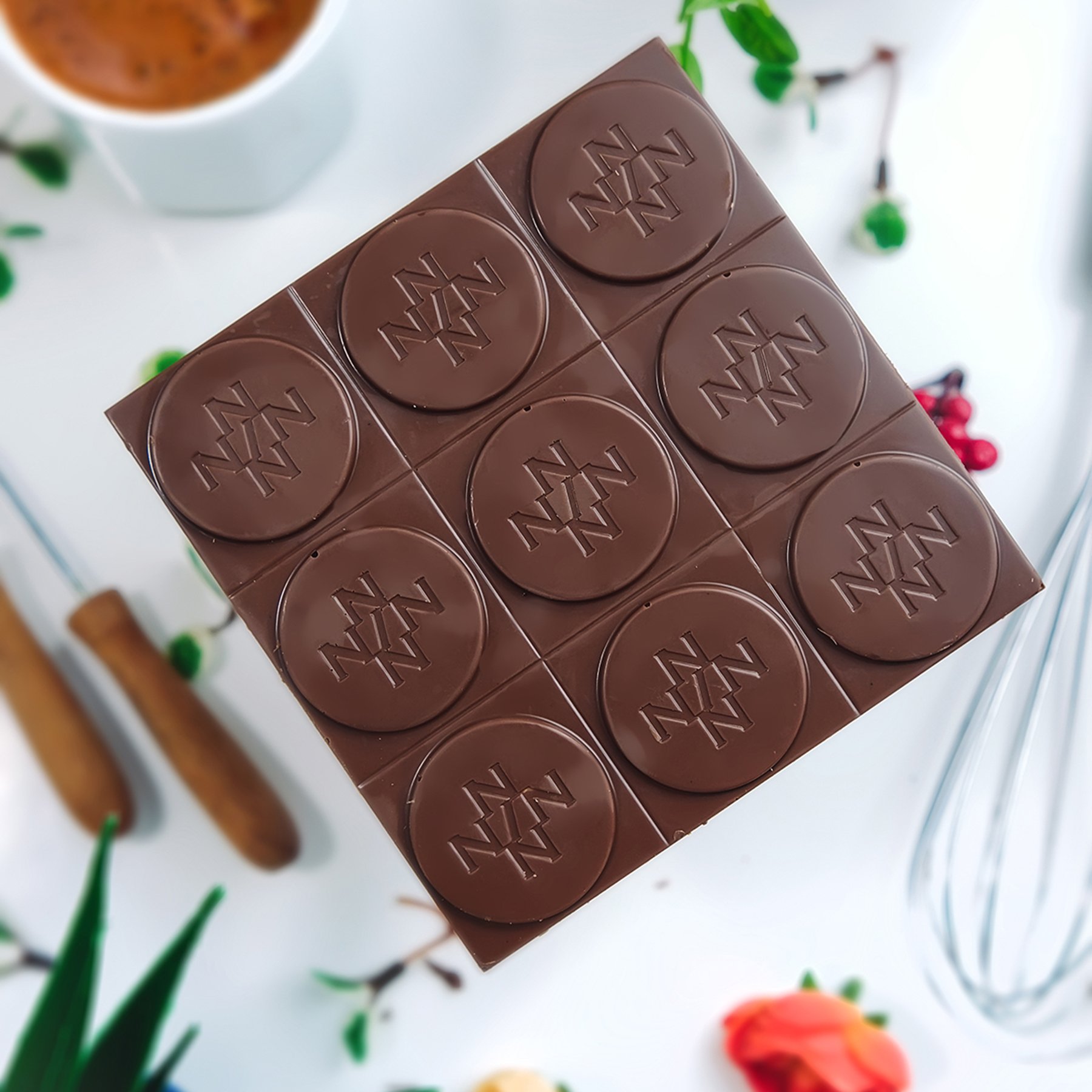 Cevizli Çilekli Çikolata Rüyası Sütlü Çikolata 80gr
