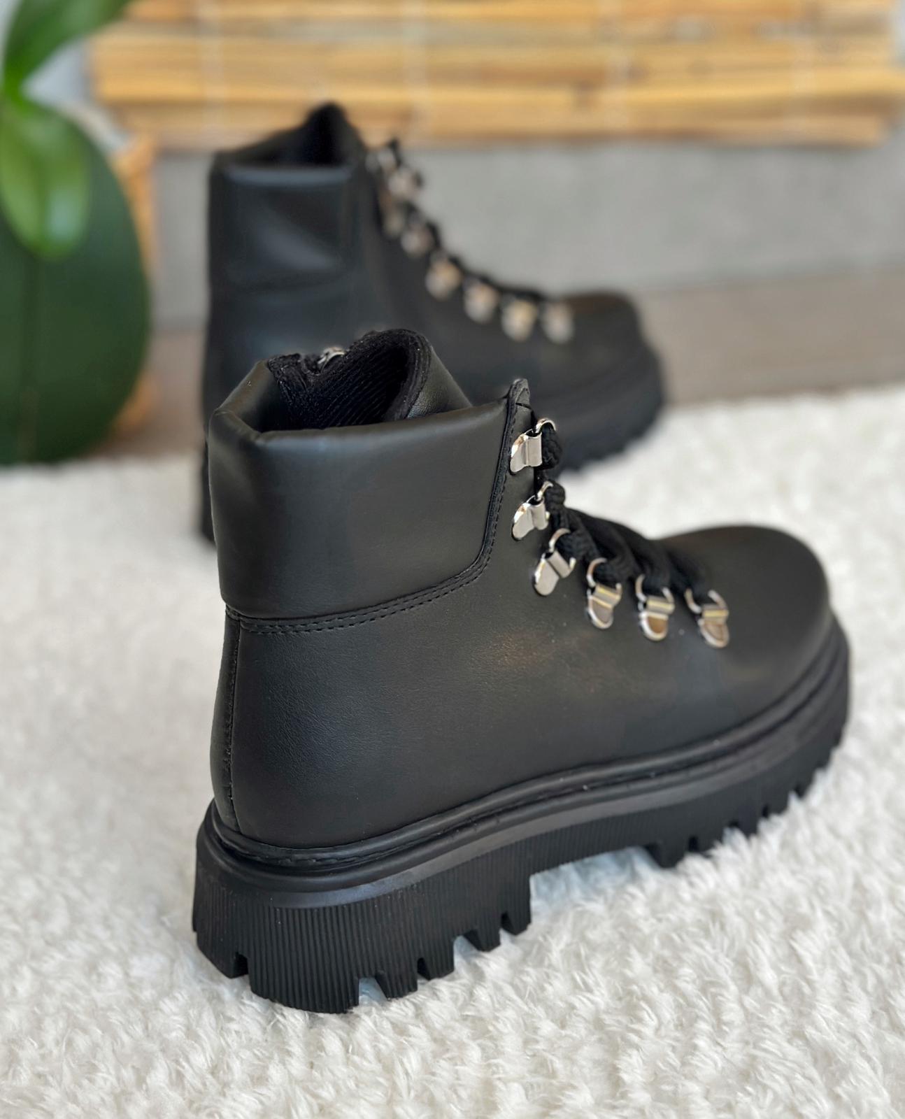 Çocuk Bot, Çocuk Fermuarlı Bot