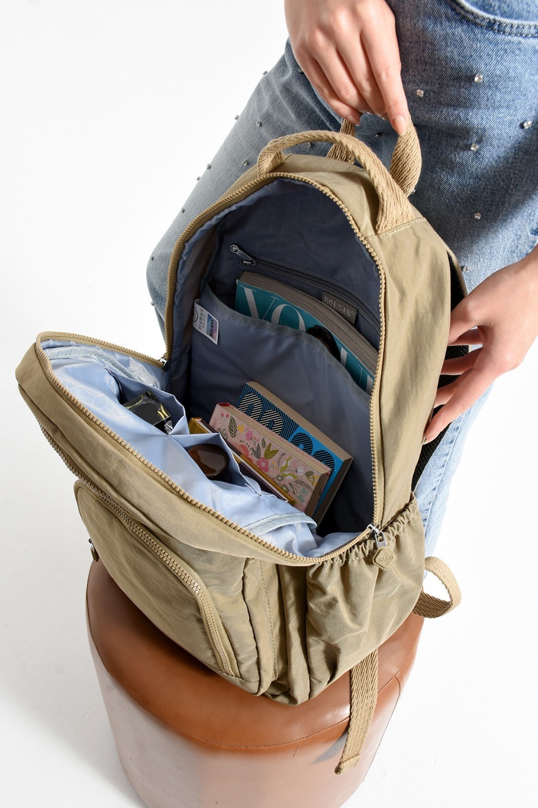 Bagacar Bolsas 1087 Su Geçirmez İthal Krinkıl Kumaş Laptop Bölmeli Okul ve Günlük Sırt Çantası Kum