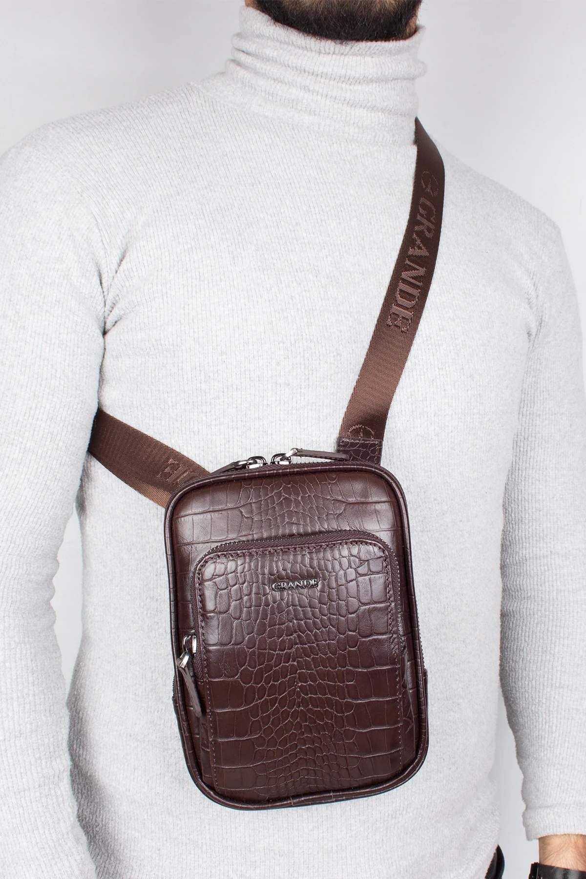 Grande 4255 Unisex Hakiki Deri Postacı Bodybag Çantası K. Kahve