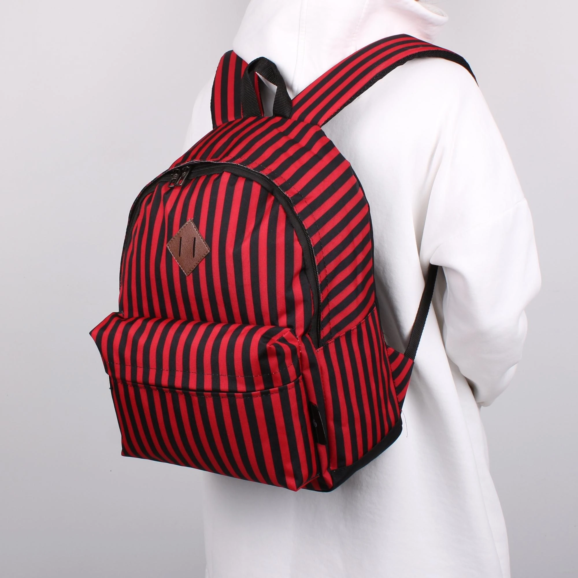 Bagacar 130 Kırmızı Siyah Çizgili Günlük Okul Sırt Çantası