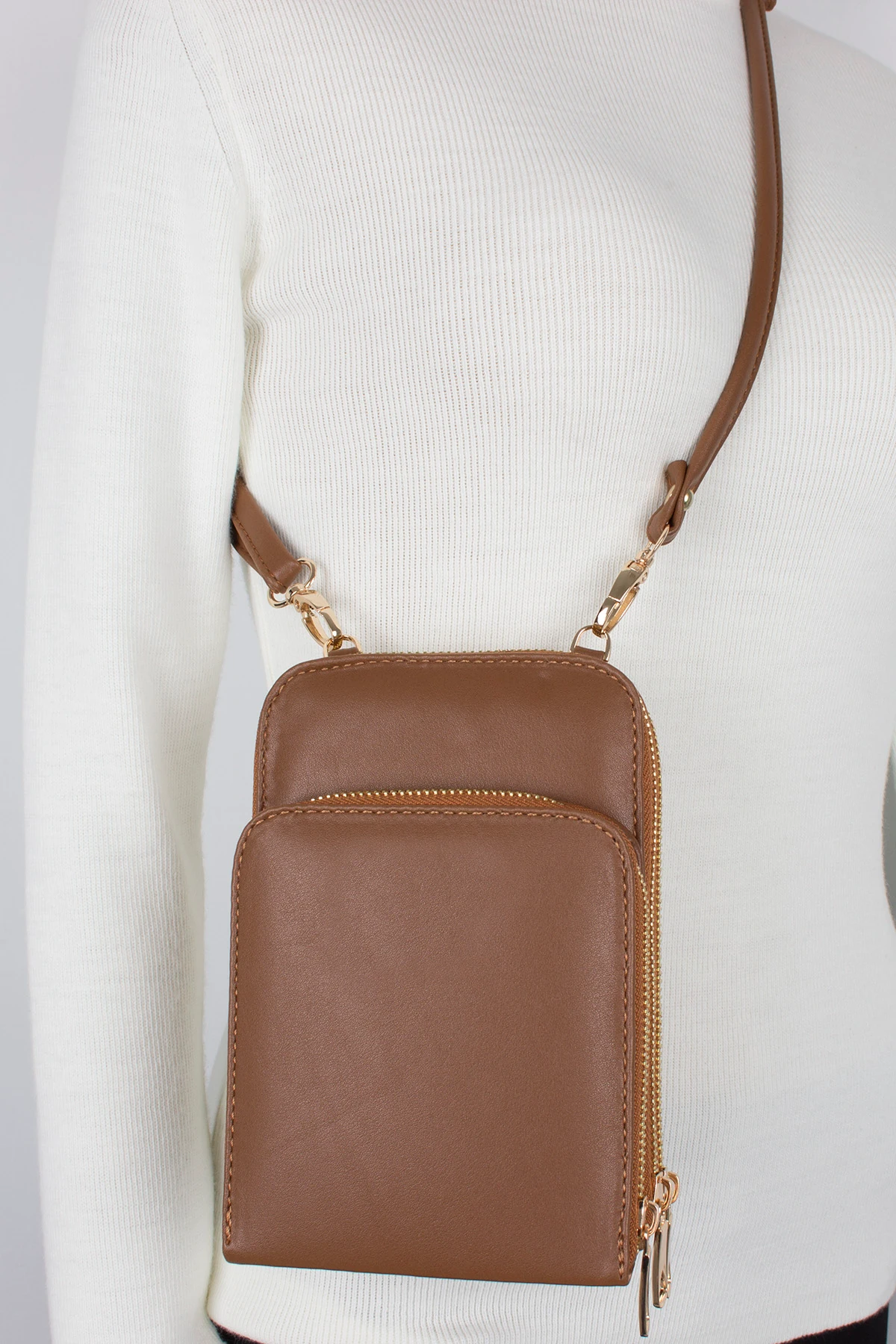 Bagacar 1341 Taba Saten Kumaş Bayan Çapraz Omuz Çantası