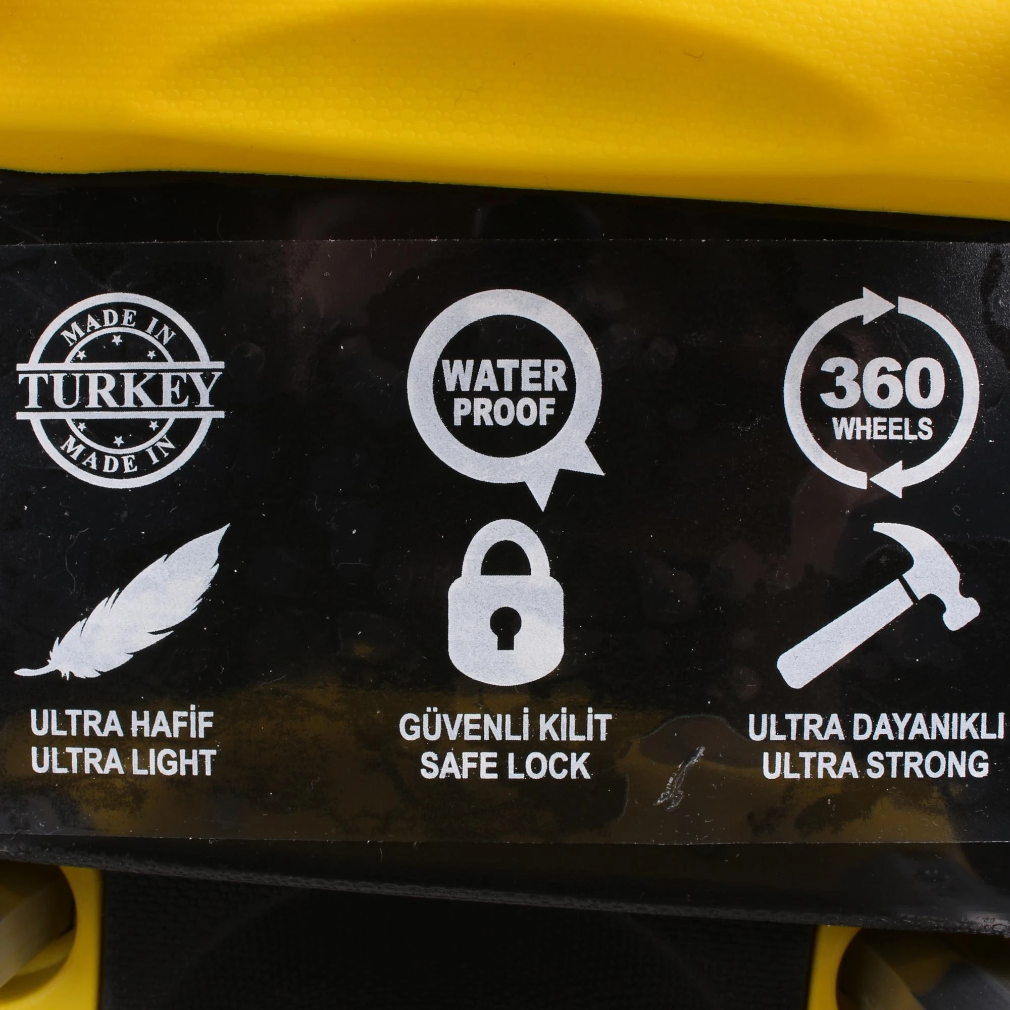 Bagacar IV Sert Silikon Kırılmaz Orta Boy Valiz Bej