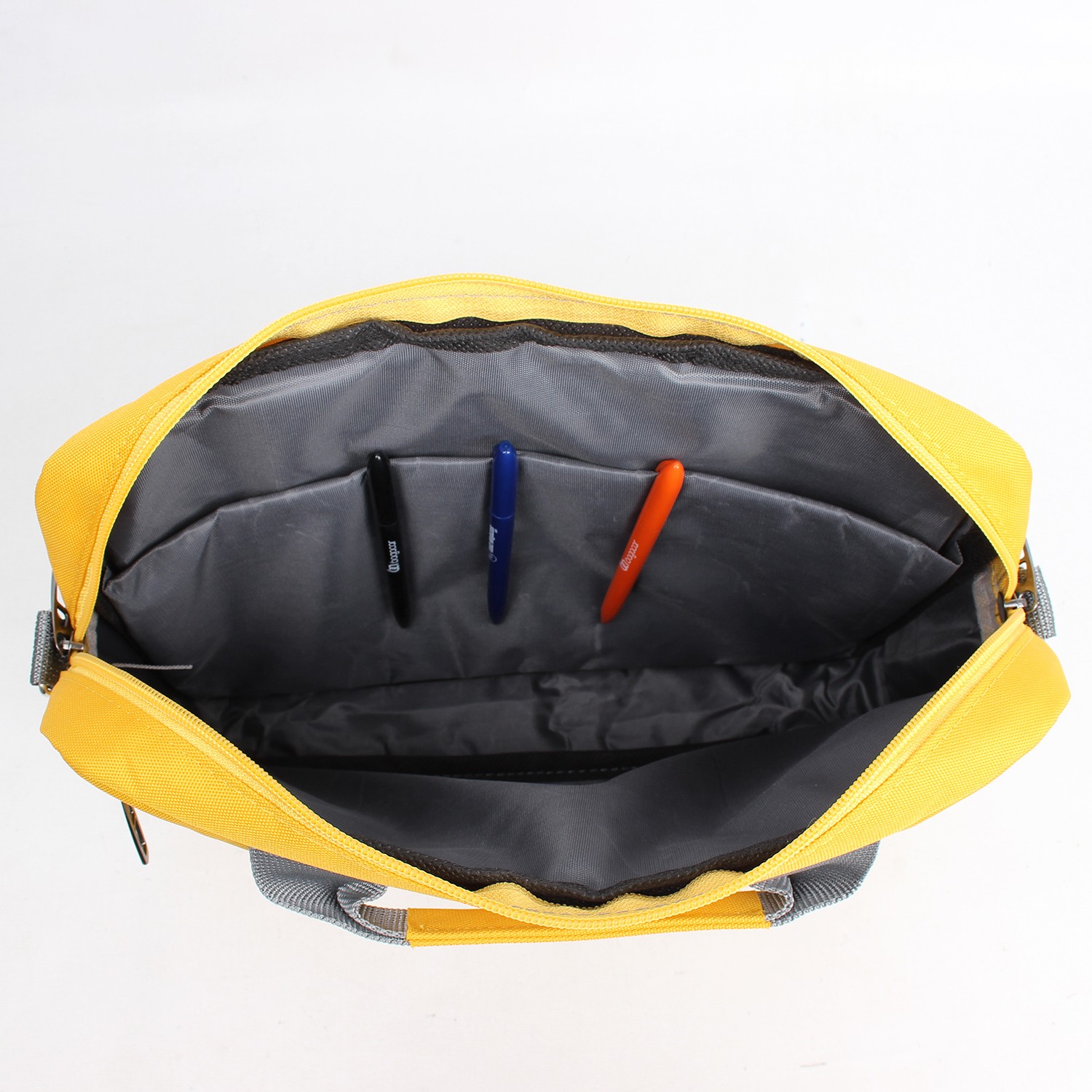 Bagacar Yeşil Unisex 13 - 14 İnç Laptop ve Evrak Çantası