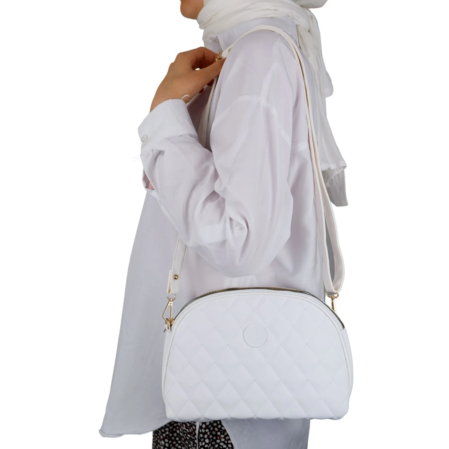 Bagacar Kapitone Şık Bayan Çapraz El ve Omuz Çantası Beyaz