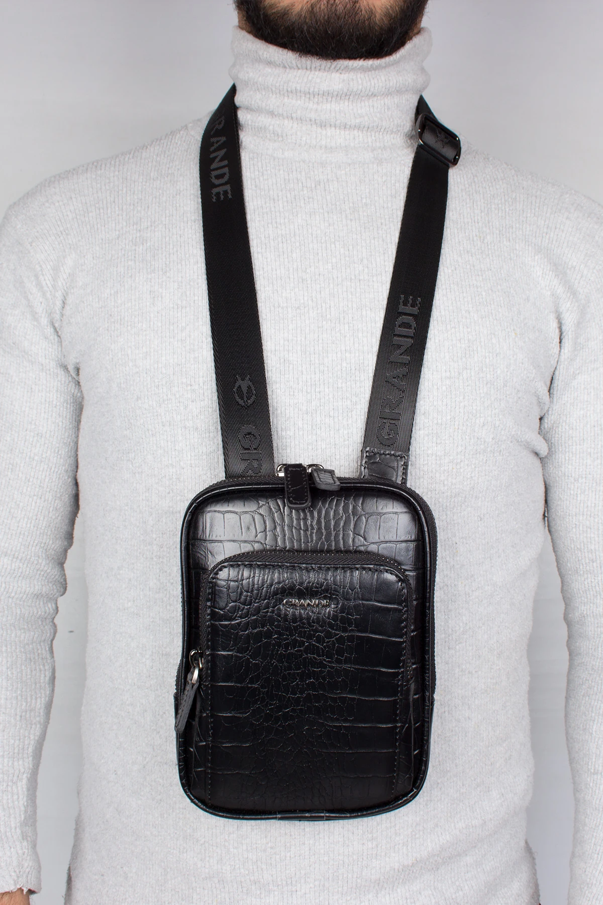 Grande 4255 Unisex Hakiki Deri Postacı Bodybag Çantası K. Siyah