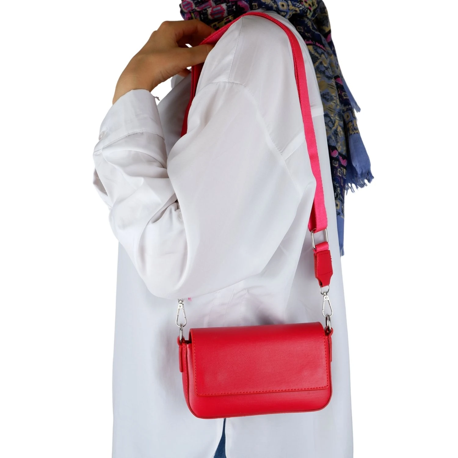 Bagacar Kapaklı Mini Şık Bayan Çapraz El ve Omuz Çantası Kırmızı