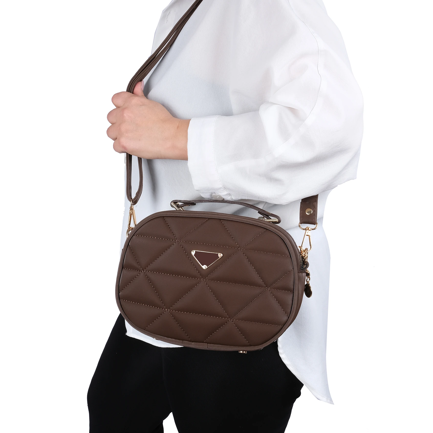 Bagacar Kapitone Şık Bayan Çapraz El ve Omuz Çantası Kahve