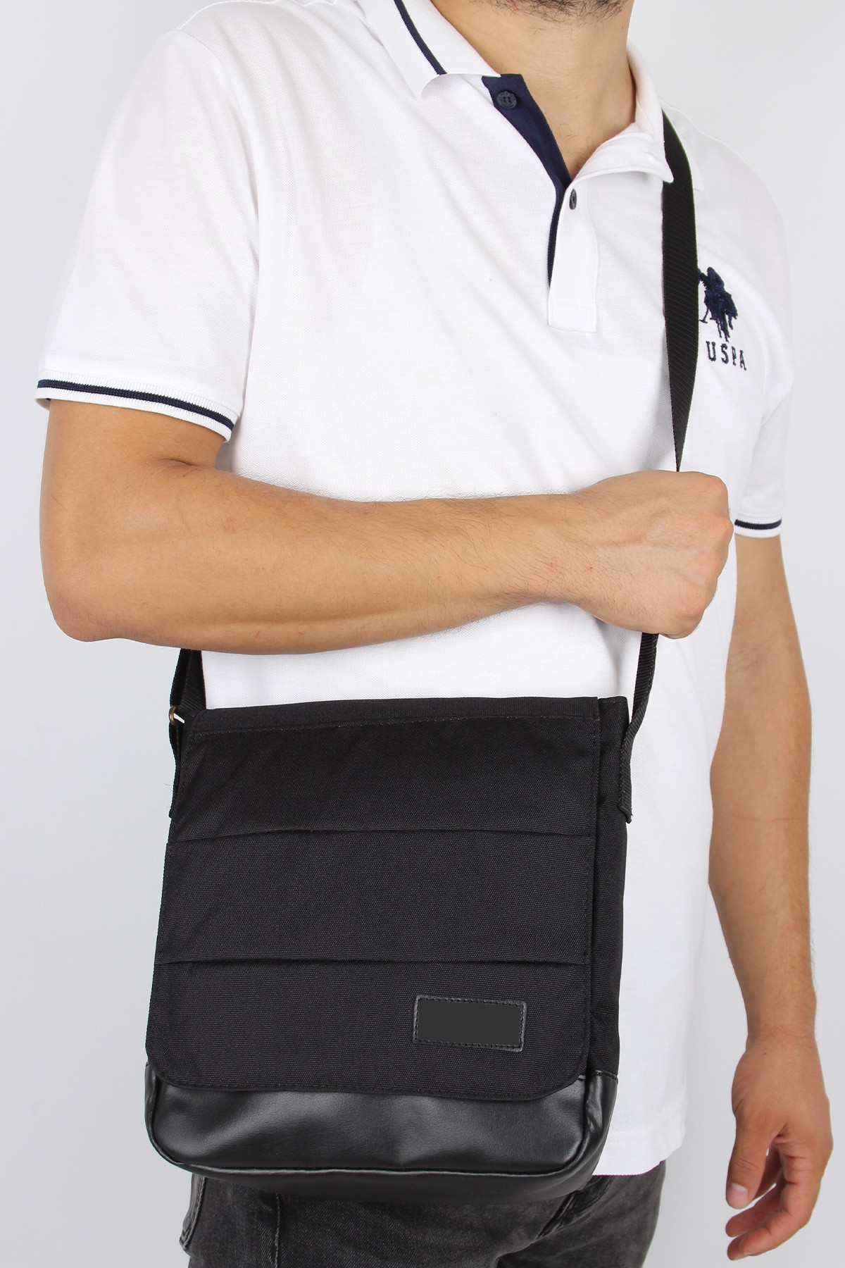 Bagacar Siyah Unisex 13" 14" Laptop Mac Air Postacı Çantası