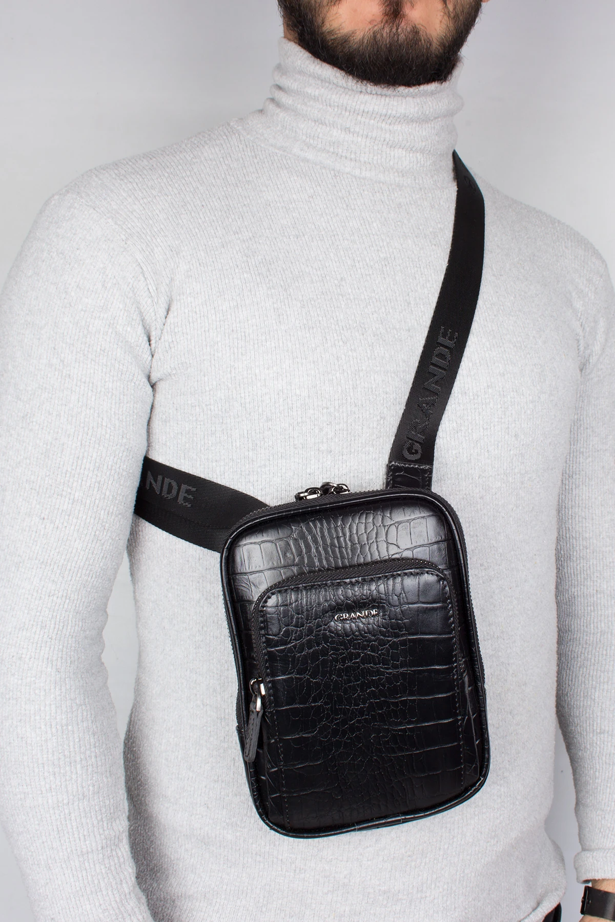 Grande 4255 Unisex Hakiki Deri Postacı Bodybag Çantası K. Siyah