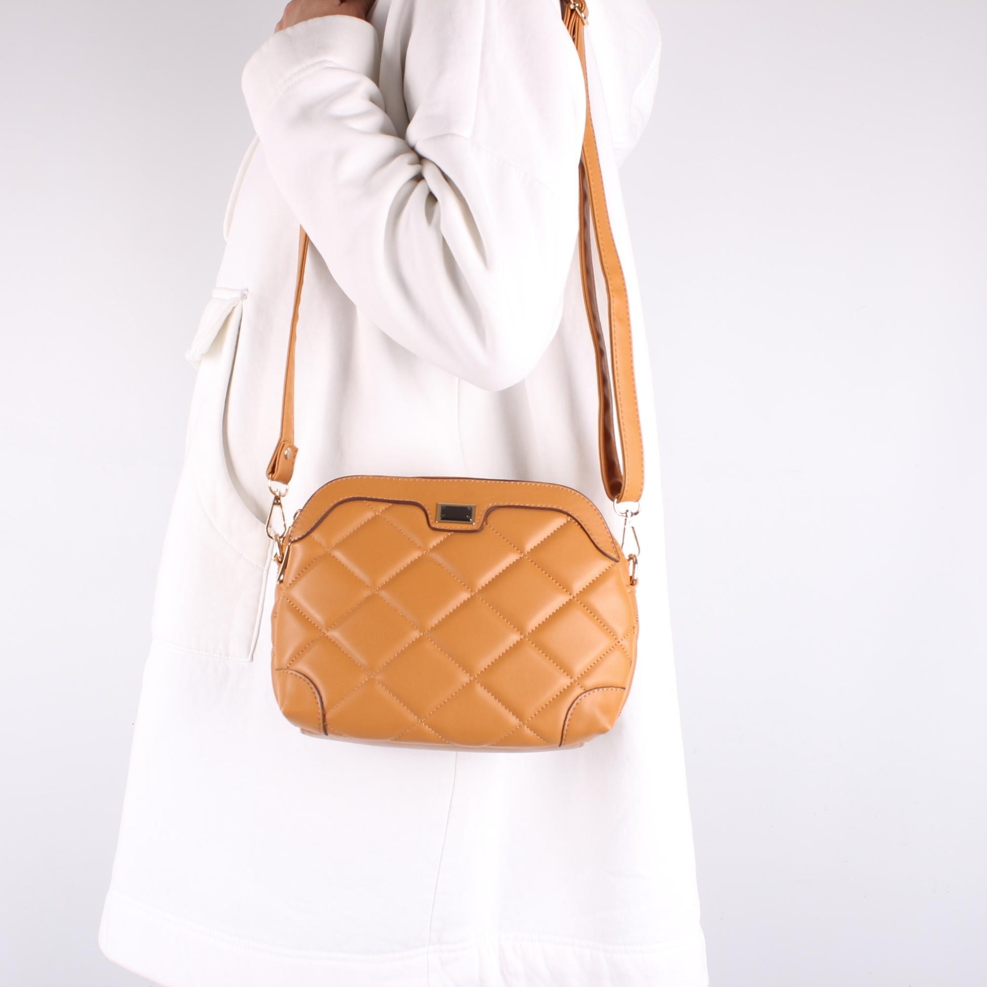 Bagacar 1324 Kapitone Camel Bayan Çapraz Omuz Çantası