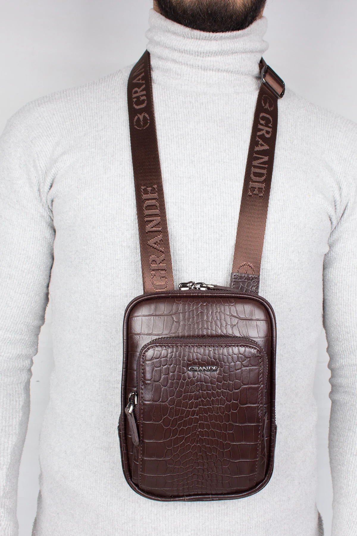 Grande 4255 Unisex Hakiki Deri Postacı Bodybag Çantası K. Kahve