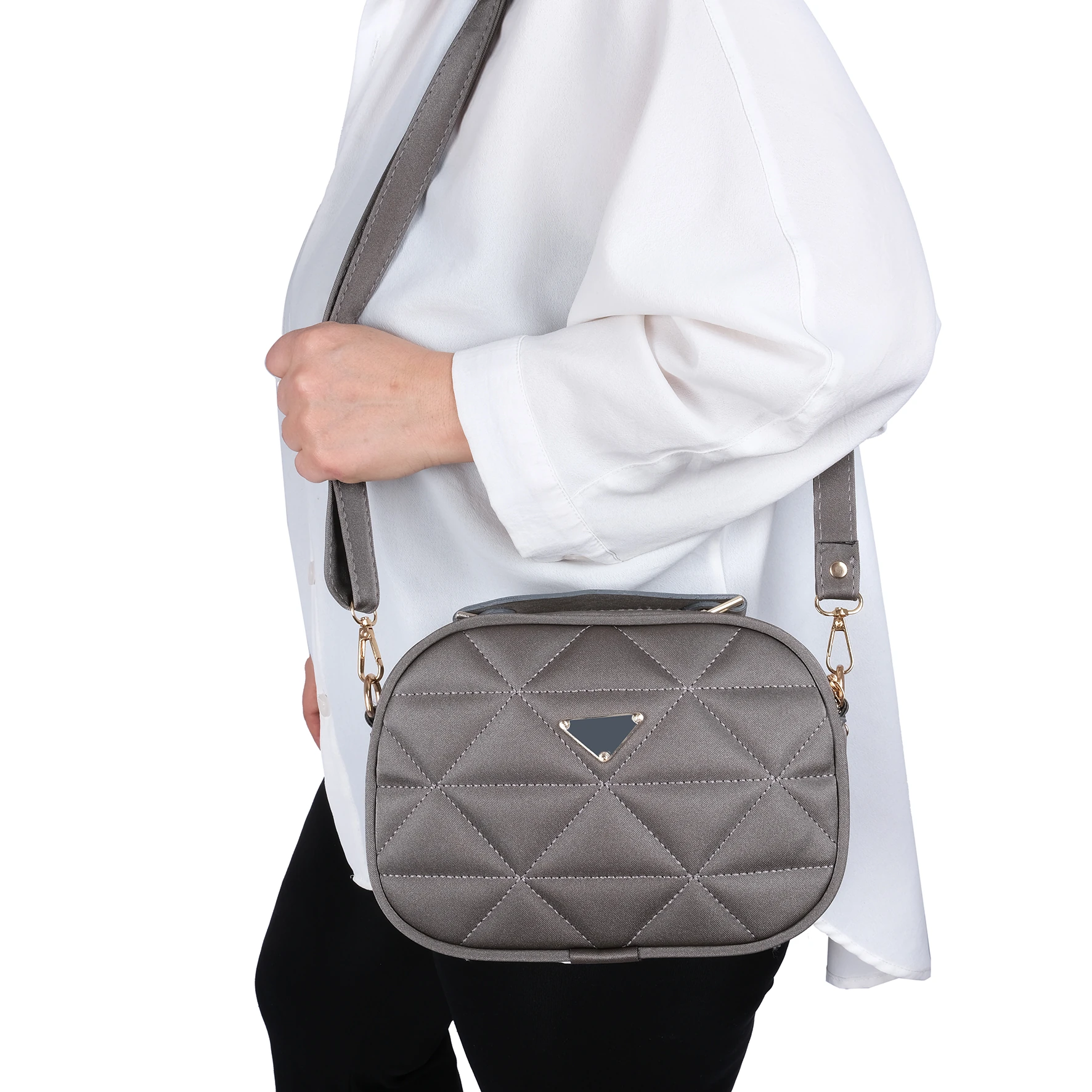 Bagacar Kapitone Şık Bayan Çapraz El ve Omuz Çantası Gri
