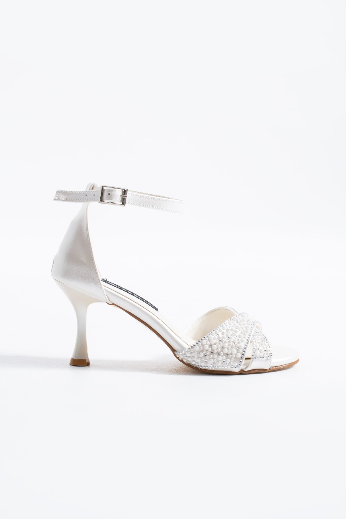 Charm Kadeh Topuklu Çapraz Bantlı İncili Gelin Ayakkabısı - Sedef Saten