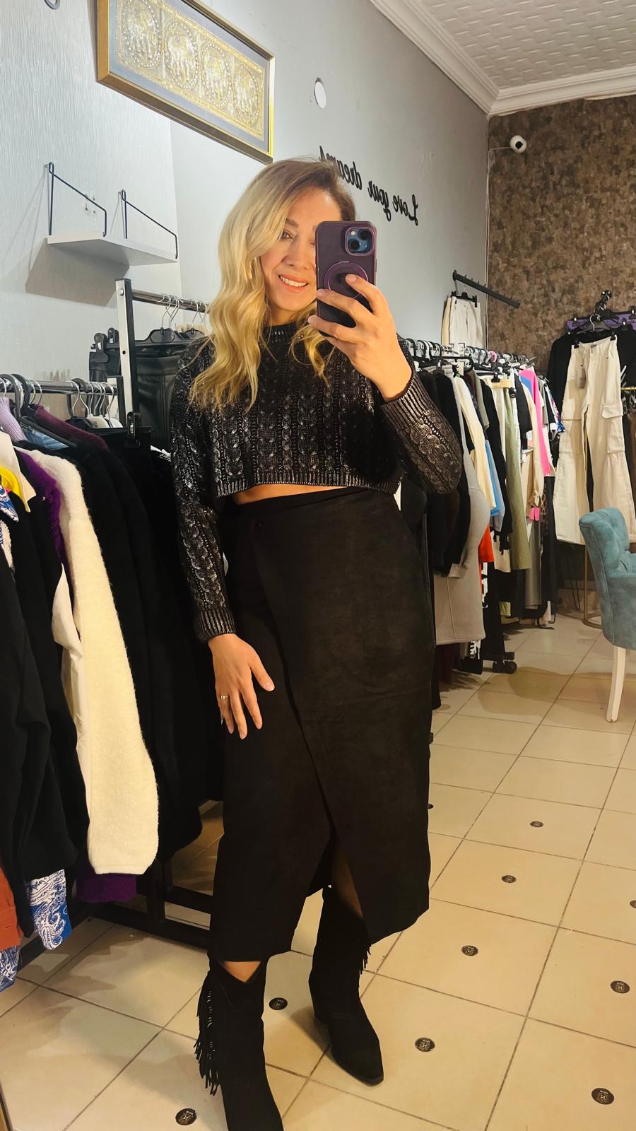 Siyah Kruvaze Süet Etek