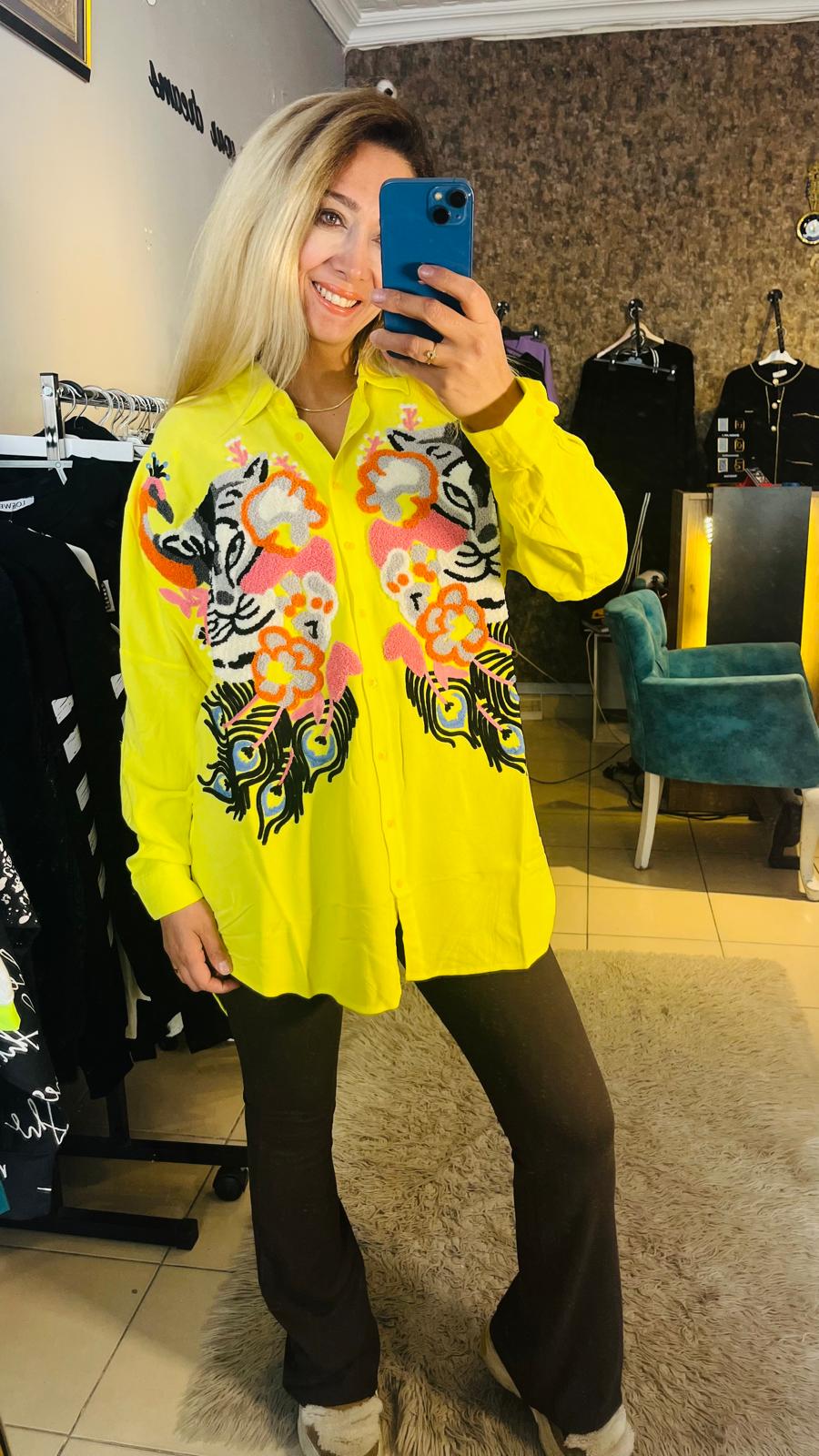 Punch Detay Sarı Pamuklu Doku Gömlek