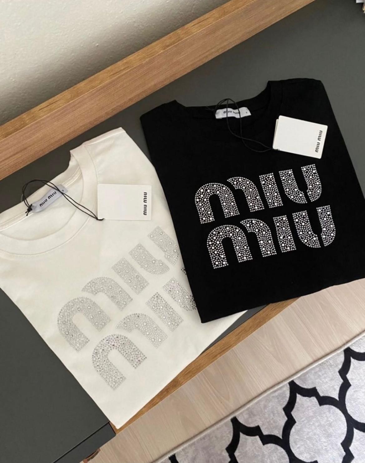 MIU MIU Tshirt Siyah