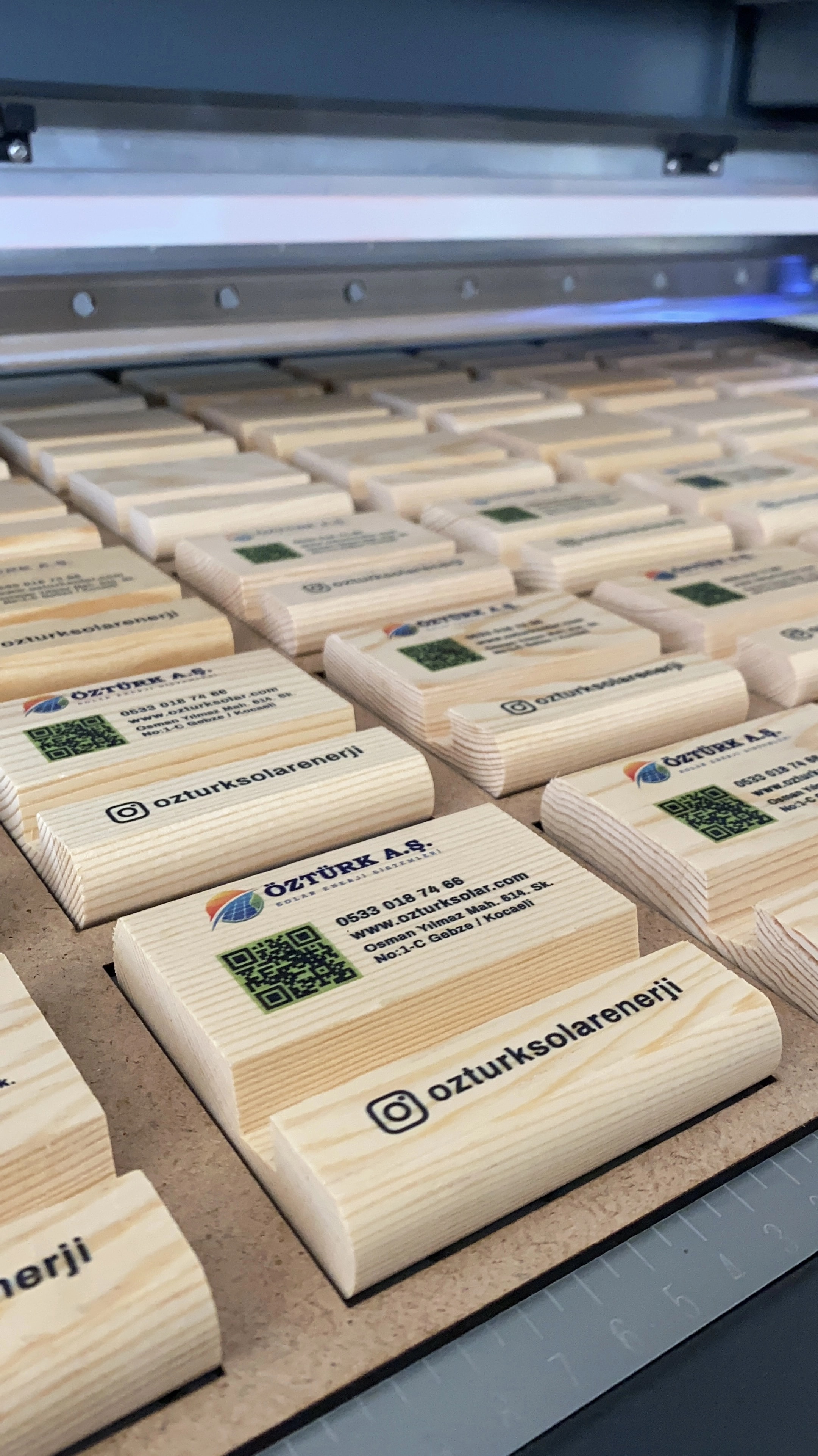 Plastik Telefon Tutucu (85x80)