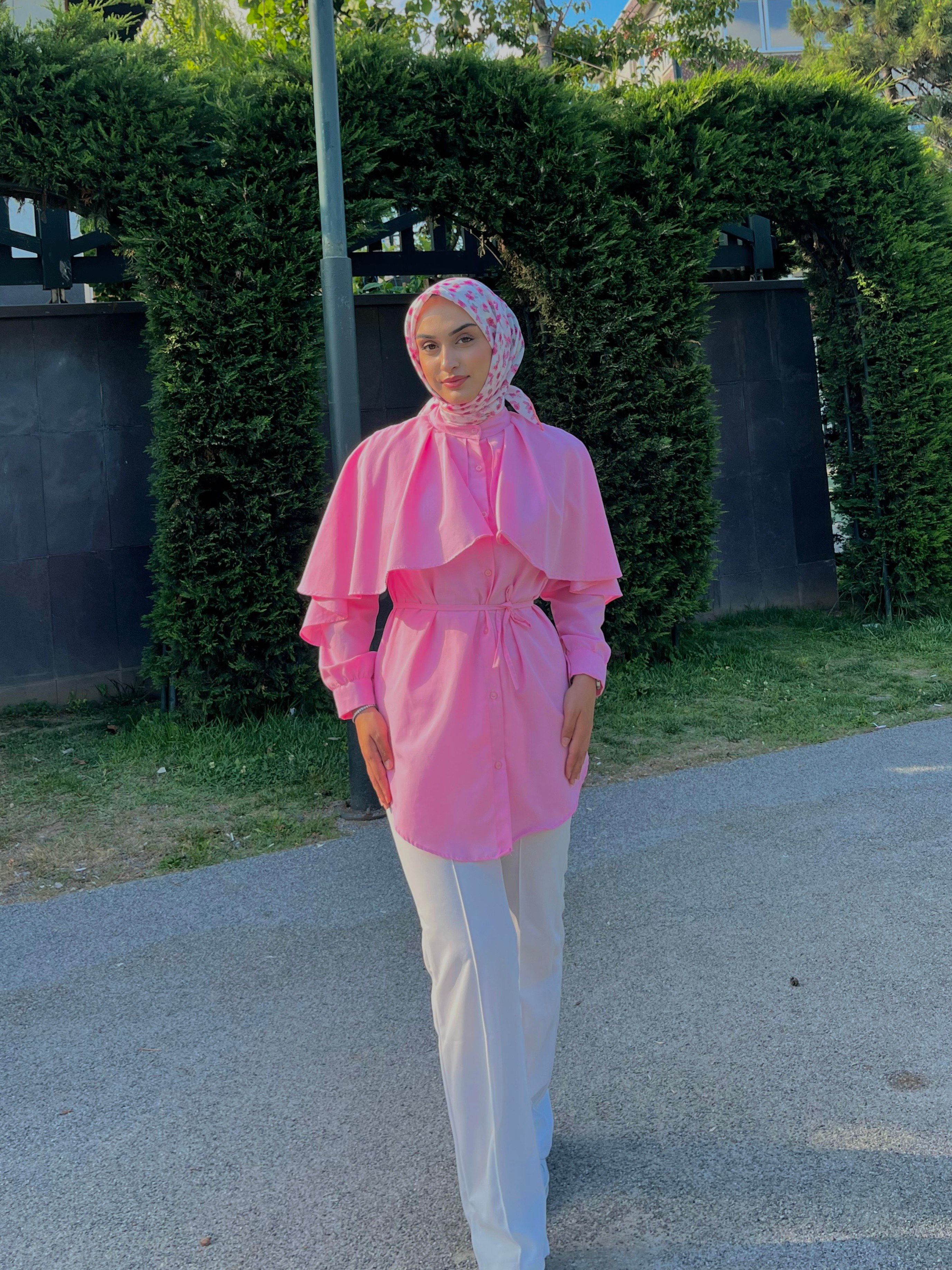 PEMBE PELERİNLİ BELDEN BAĞLAMALI KADIN GÖMLEK
