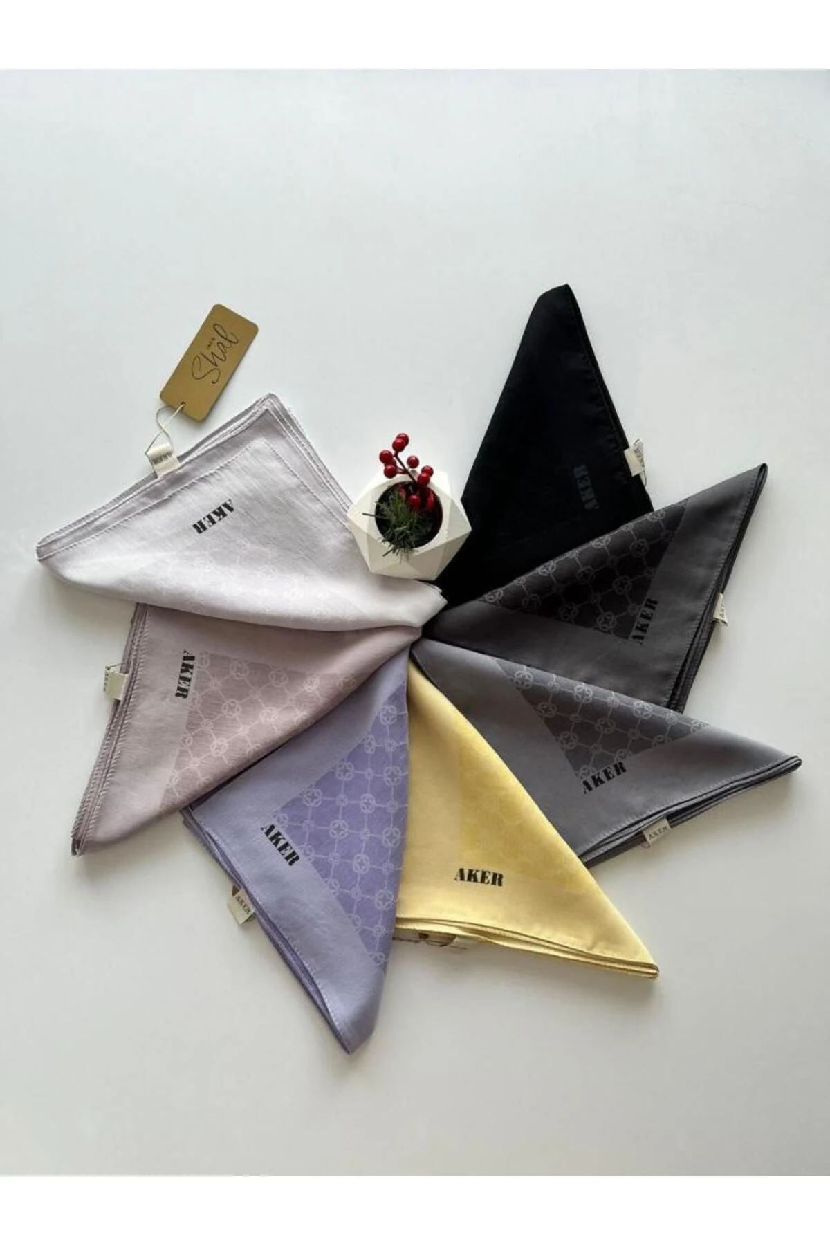 Indigo Elegance Monogram Eşarp