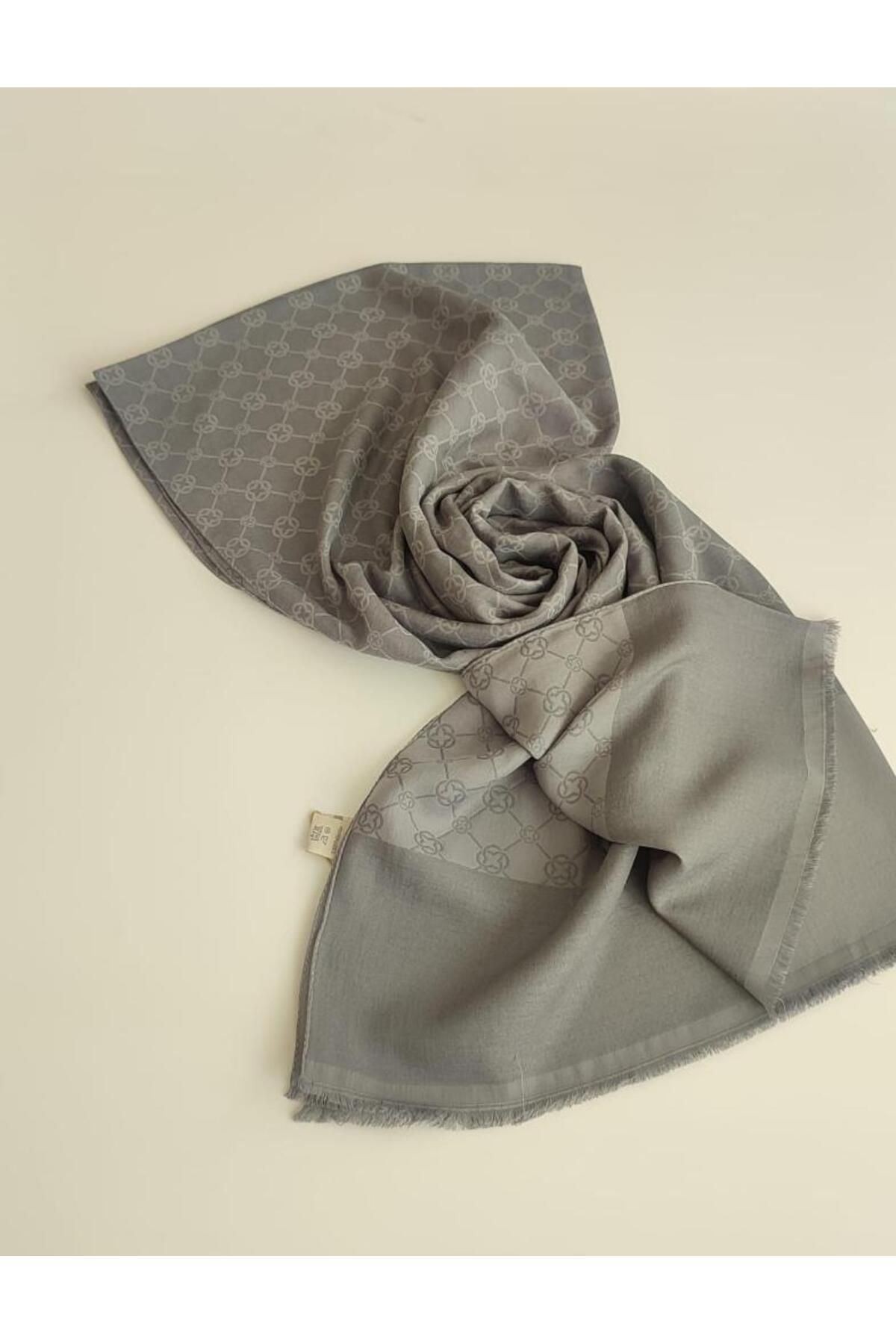 Aker Gri Elegance Monogram Şal