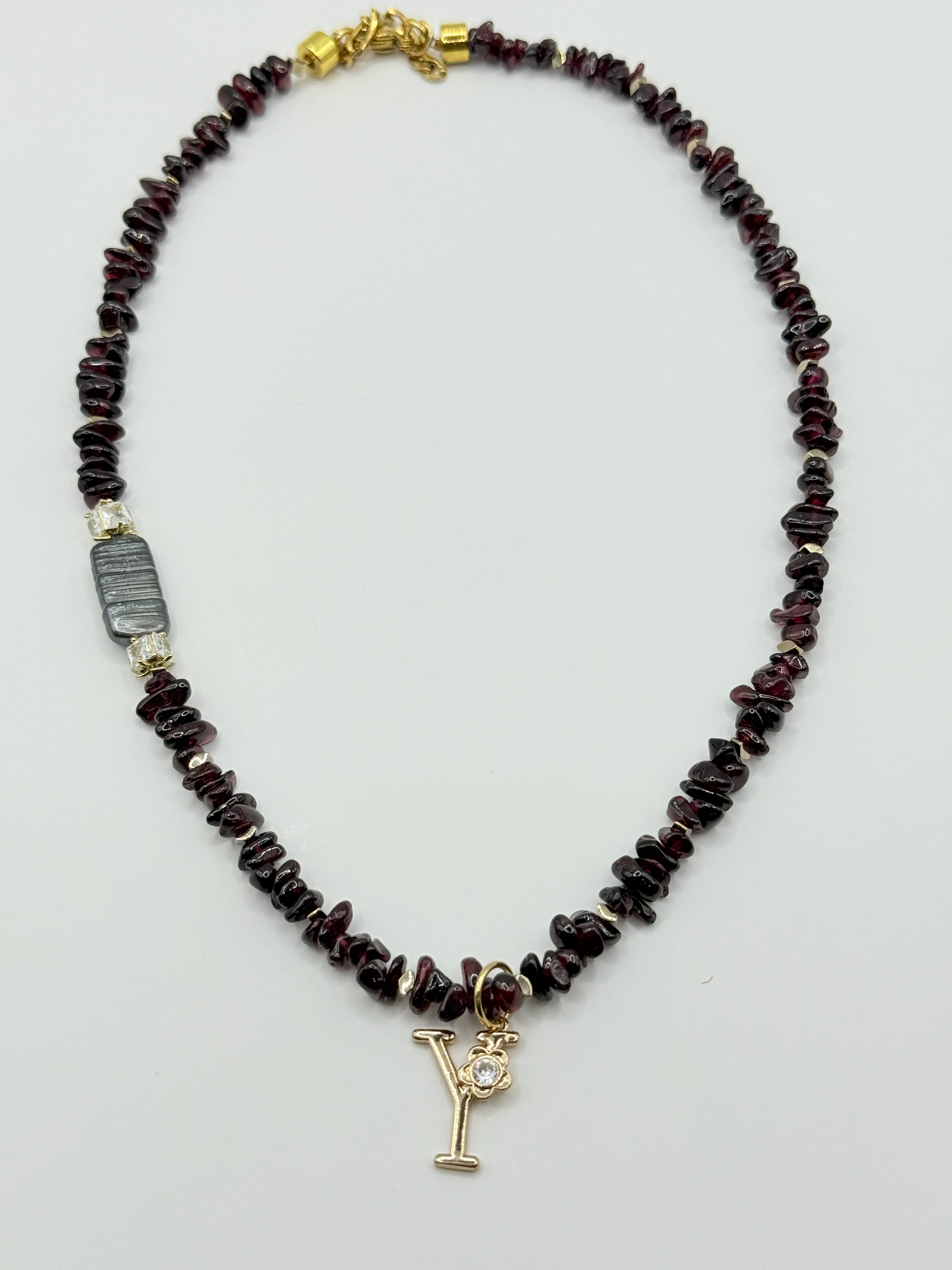 Doğal Taşlı El Yapımı “Astana” Harf Seçenekli  Kolye