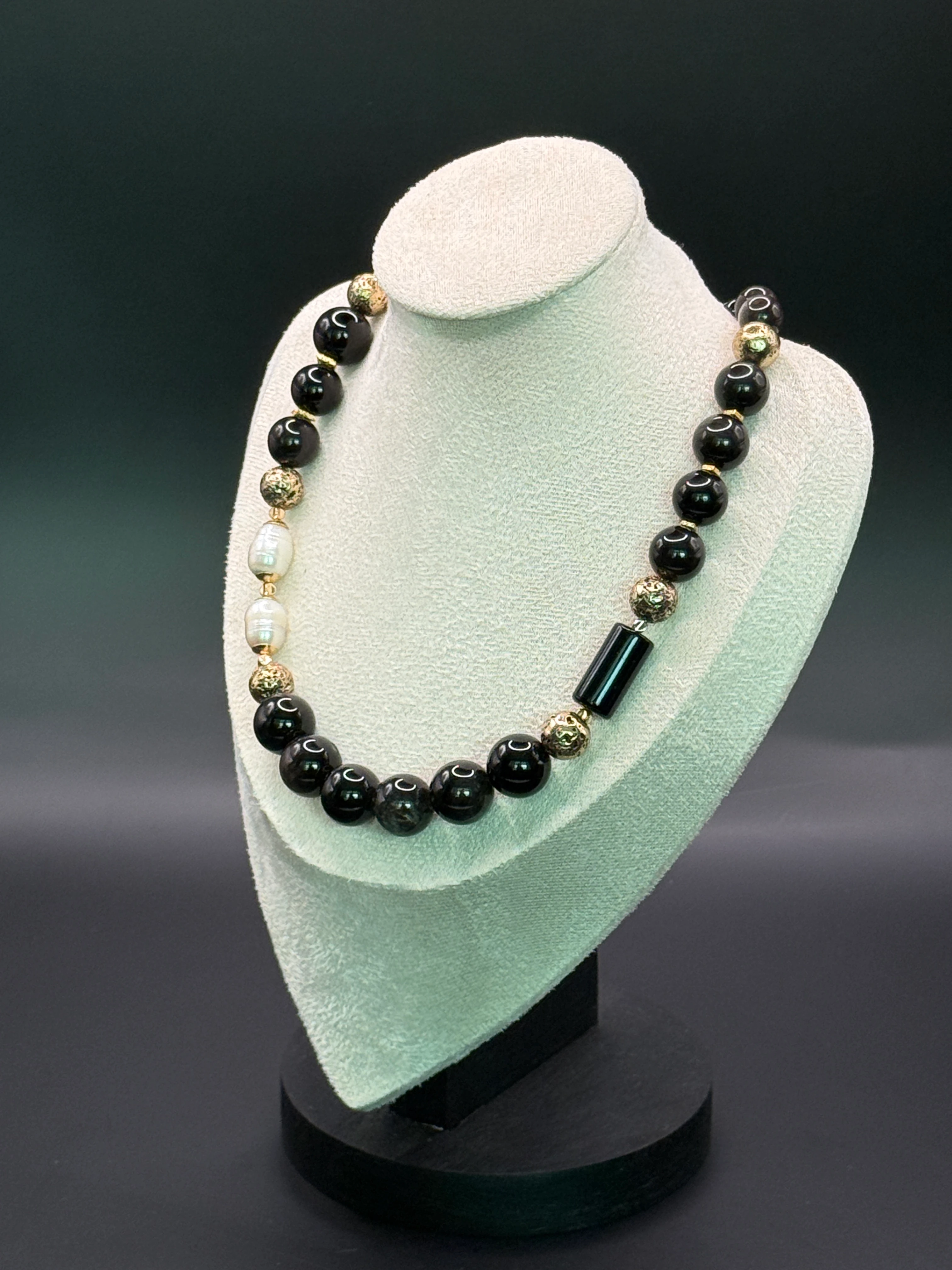 Doğal Taşlı El Yapımı “Essen” Kolye