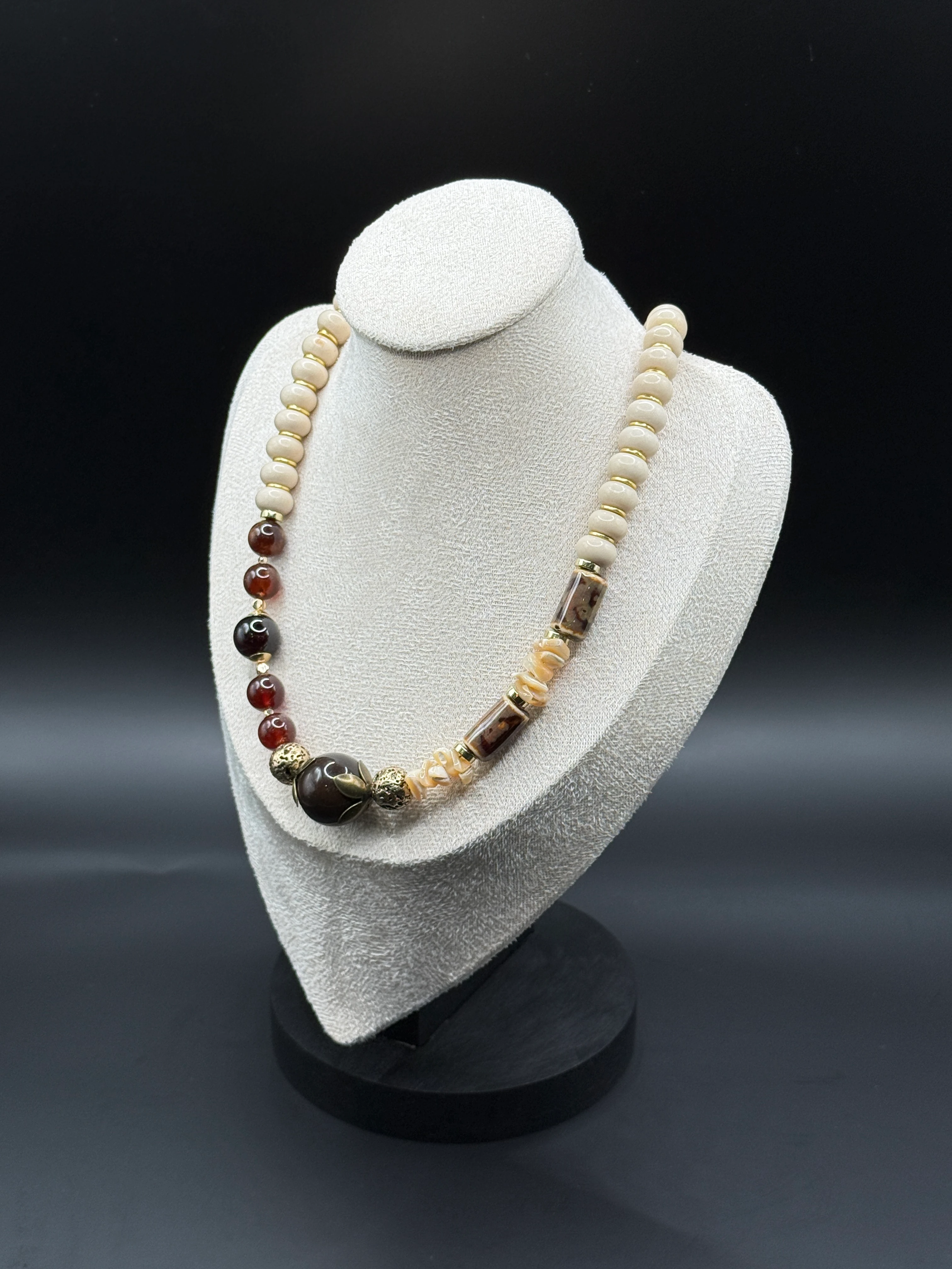 Doğal Taşlı El Yapımı “Beyrut” Kolye