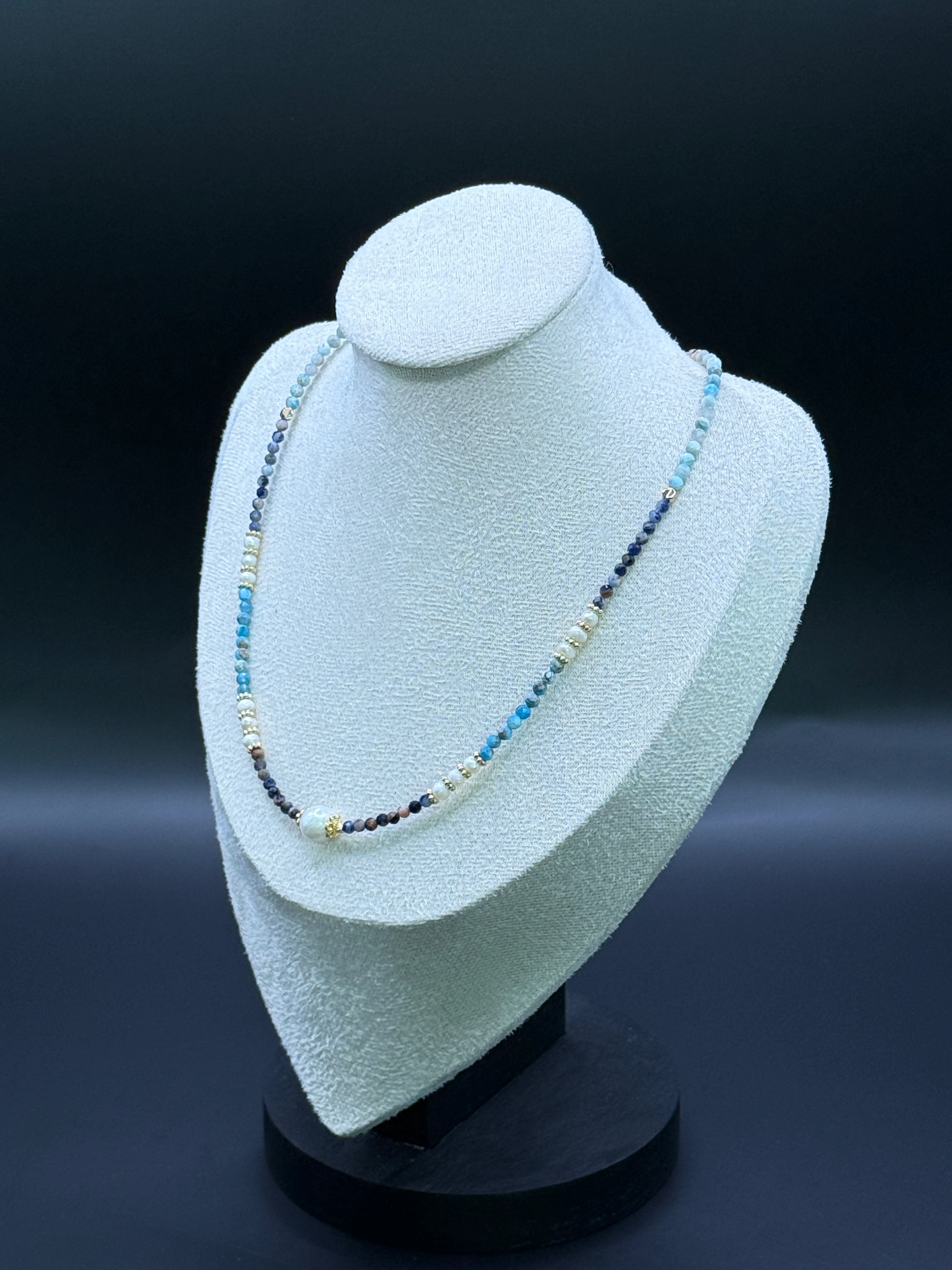 Doğal Taşlı El Yapımı “Kobe” Kolye